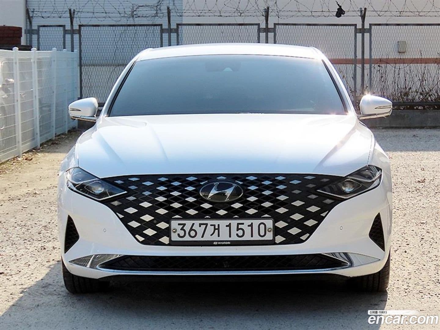 Main__Slider__Photo:Grandeur Hyundai 2020.3-0