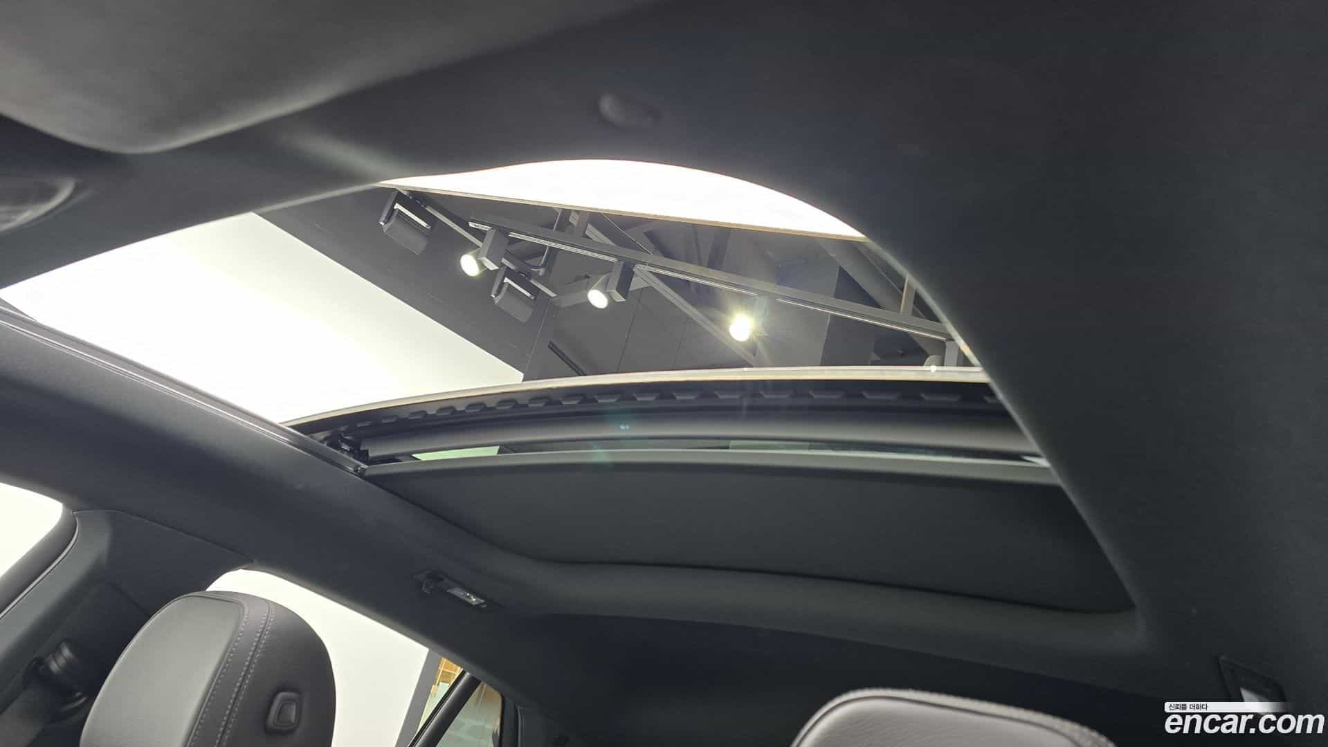 GLE-Class Mercedes-Benz 2022.9-OPTION-022