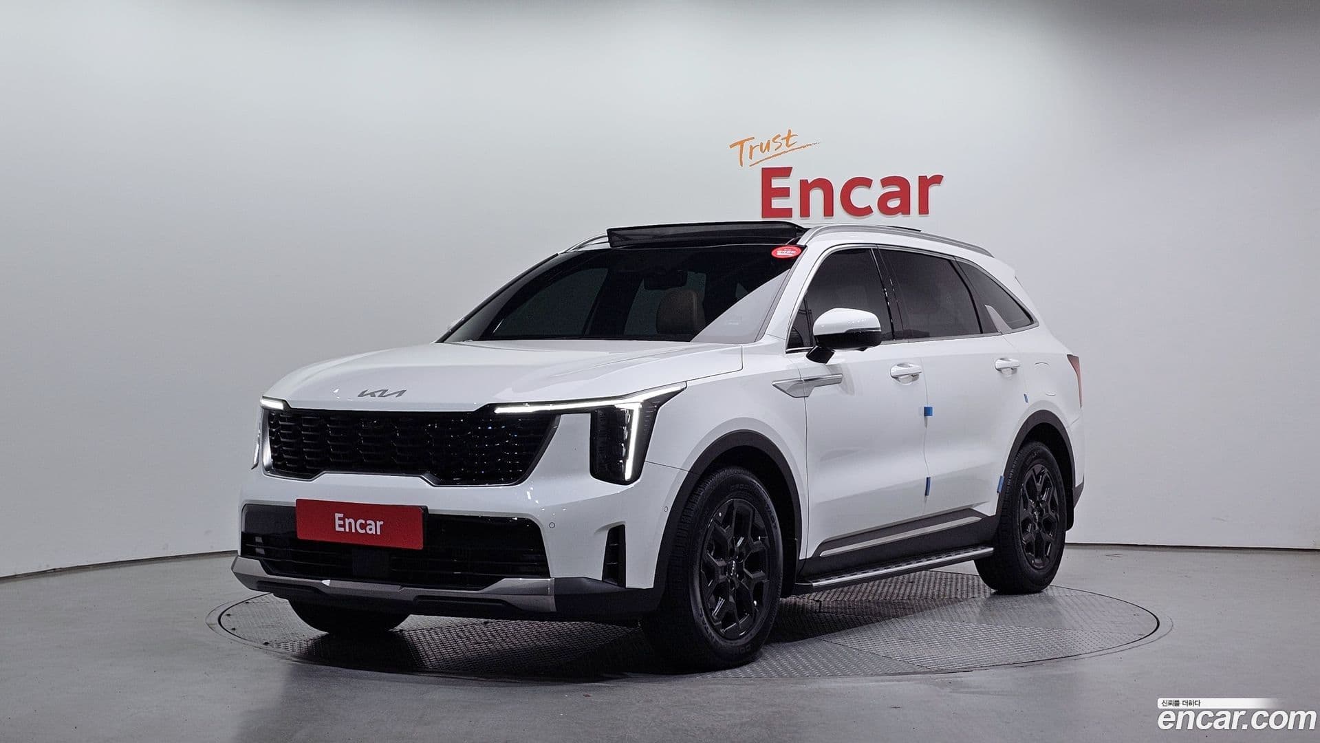 Main__Slider__Photo:Sorento Kia 2023.10-0