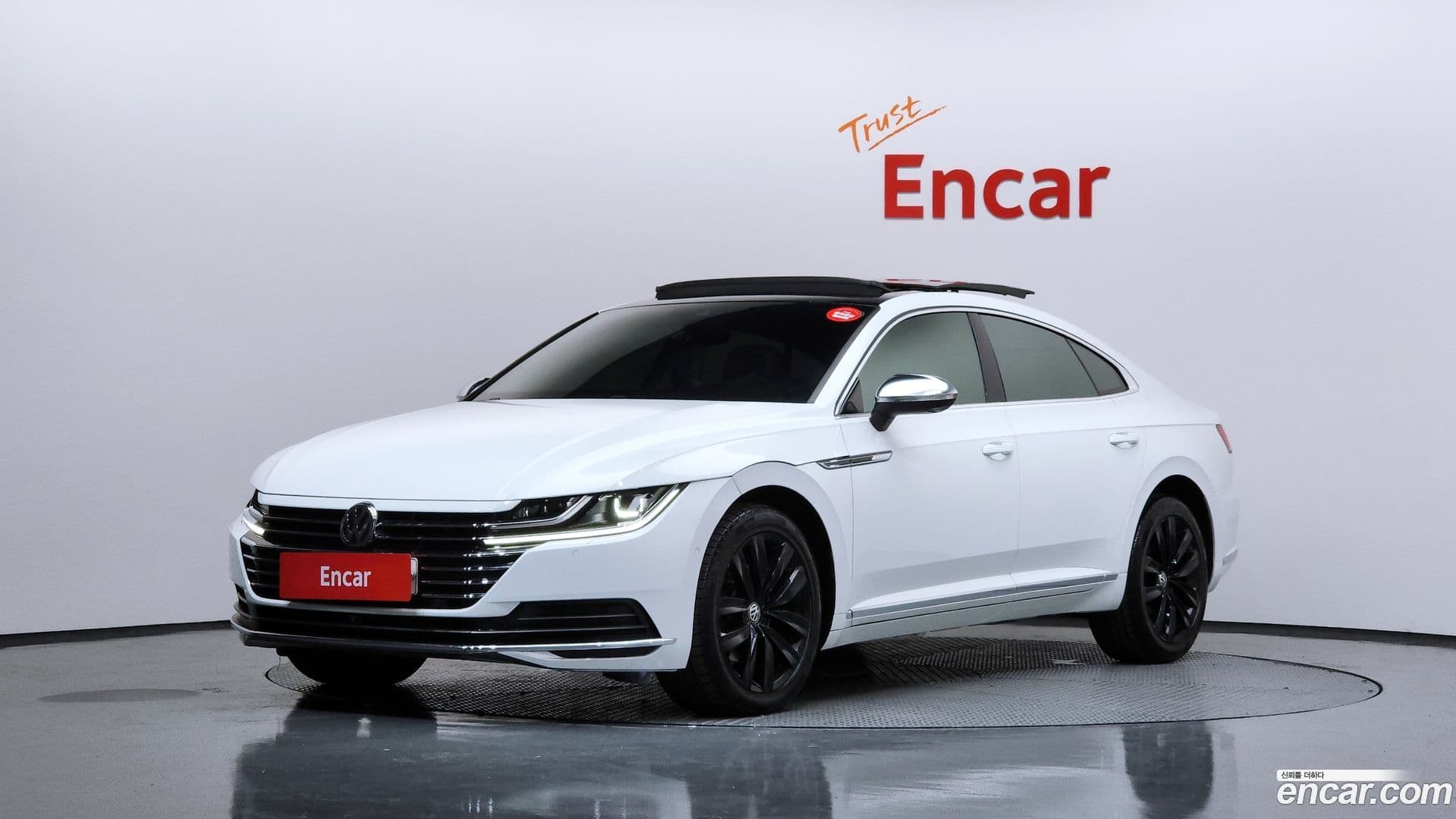 Main__Slider__Photo:Arteon Volkswagen 2019.11-0