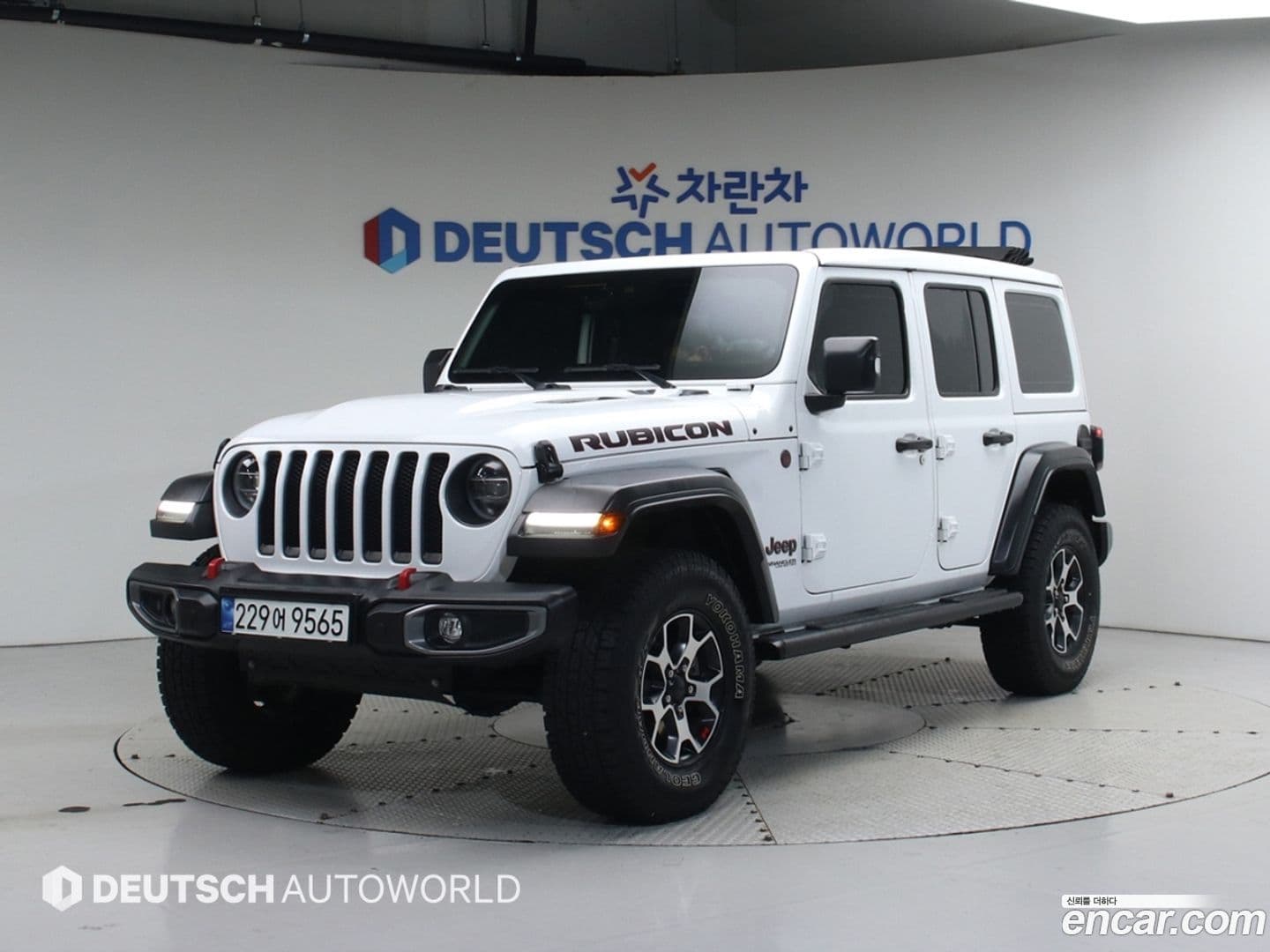 Main__Slider__Photo:Wrangler Jeep 2022.4-0