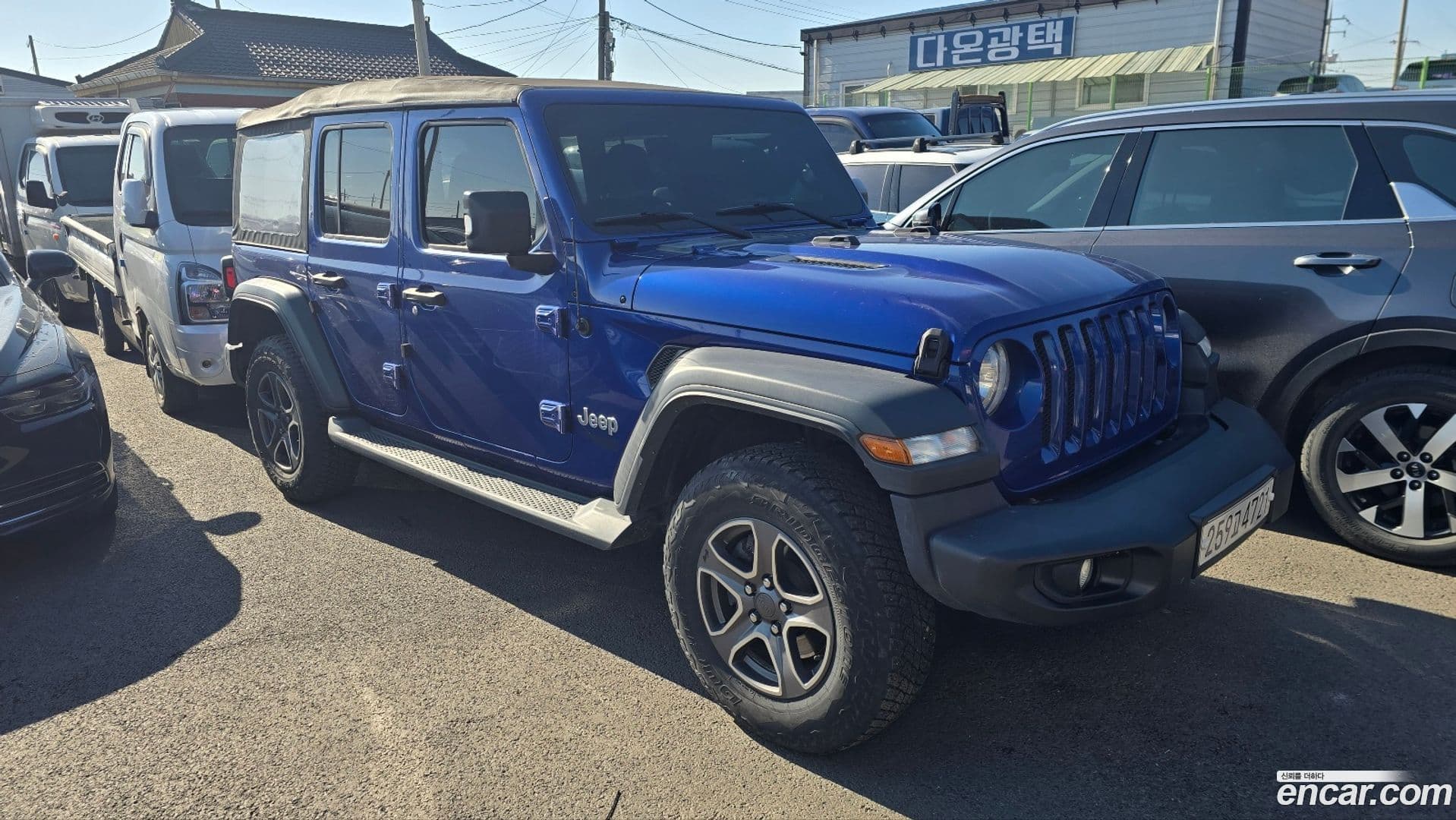 Main__Slider__Photo:Wrangler Jeep 2018.9-0