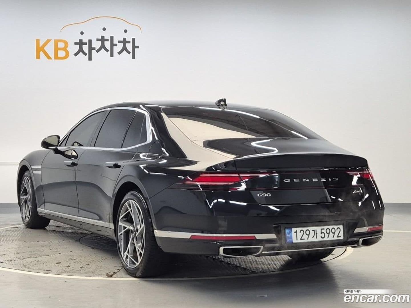 Main__Slider__Photo:G90 Genesis 2023.2-0