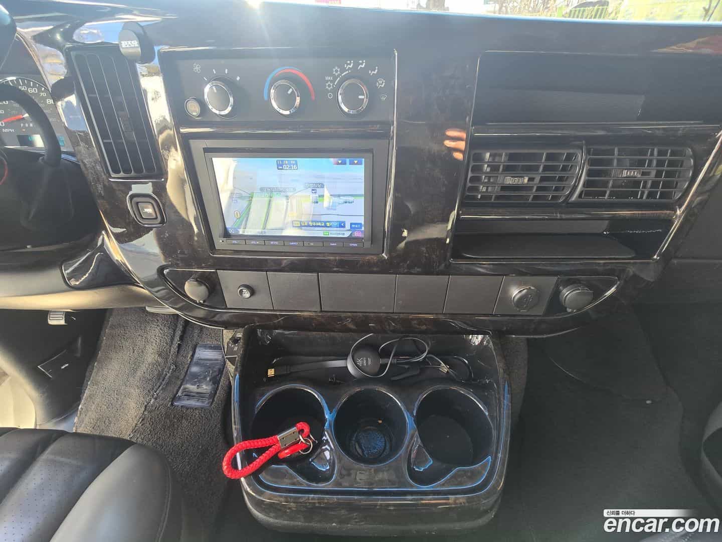 Express Van Chevrolet 2014.11-OPTION-017