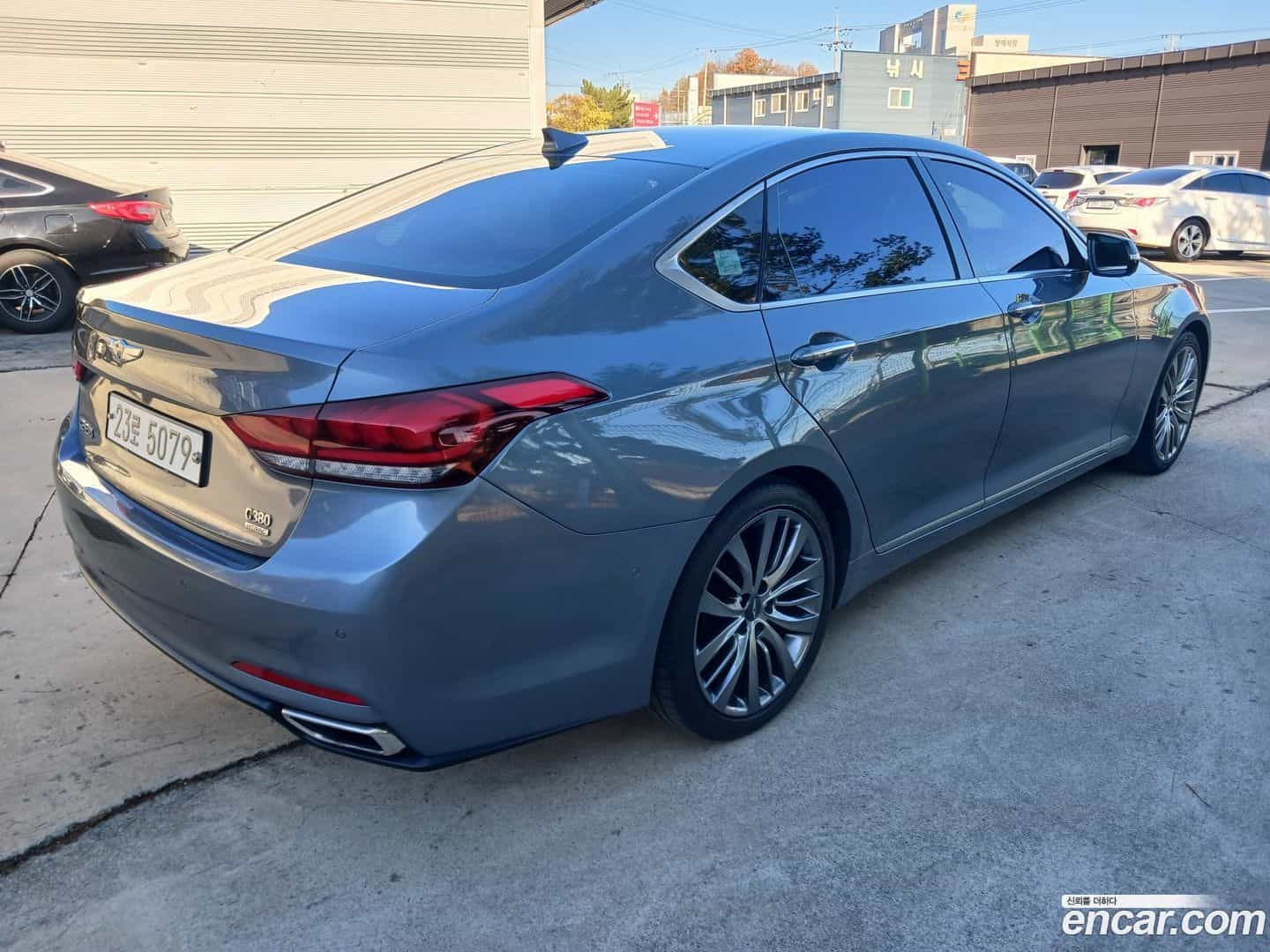 Genesis Hyundai 2014.4-OUTER-004