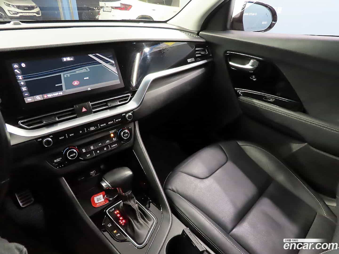 Niro Kia 2019.4-INNER-010