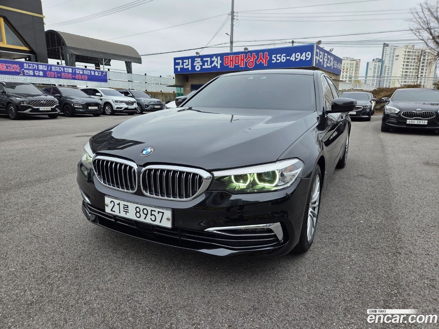 Main__Slider__Photo:5-Series BMW 2019.6-0