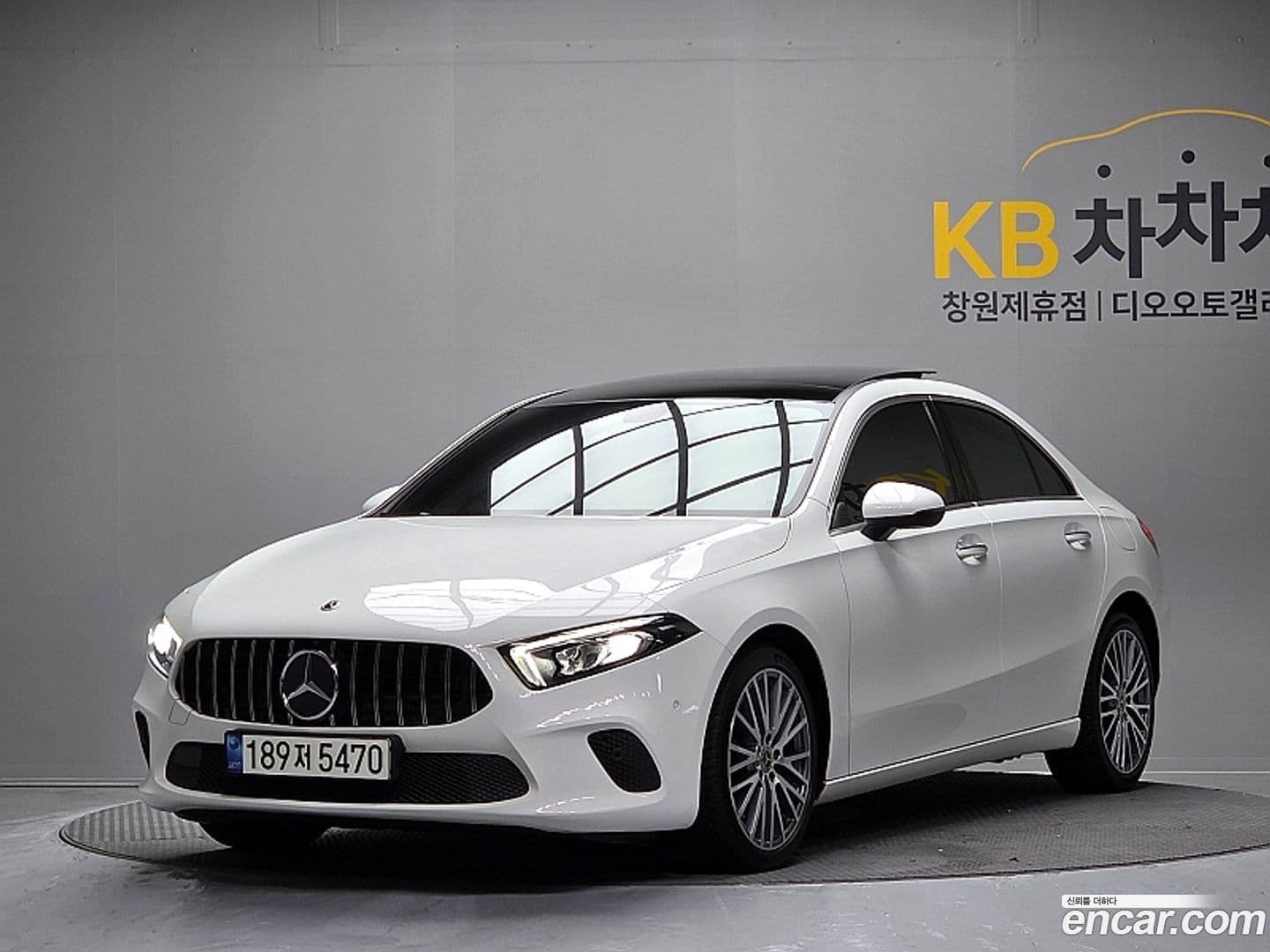 Main__Slider__Photo:A-Class Mercedes-Benz 2021.5-0