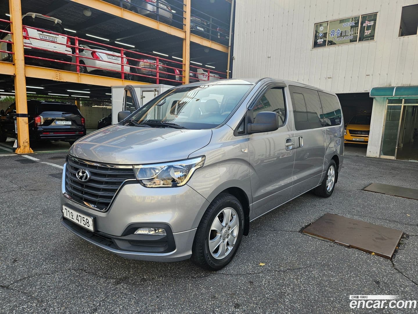 Main__Slider__Photo:Starex Hyundai 2019.3-0