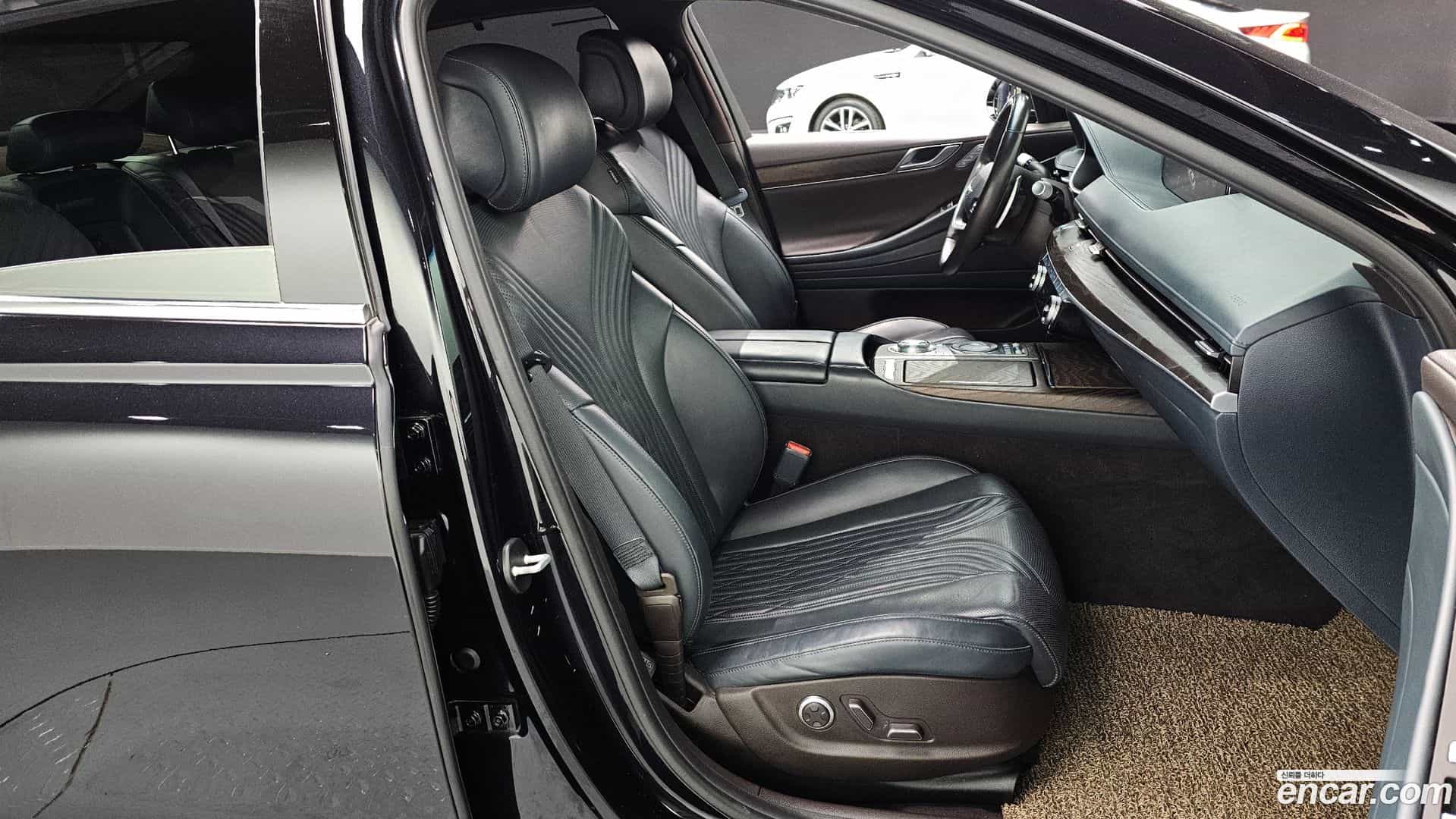 G80 Genesis 2020.4-INNER-010