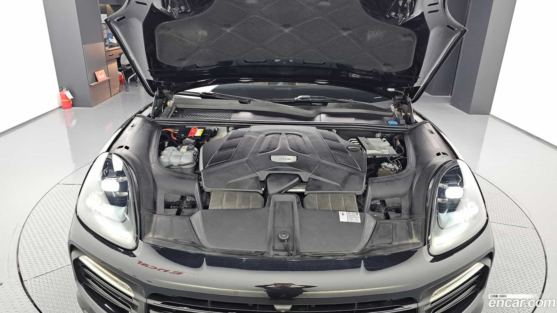 Cayenne Porsche 2019.8-INNER-006