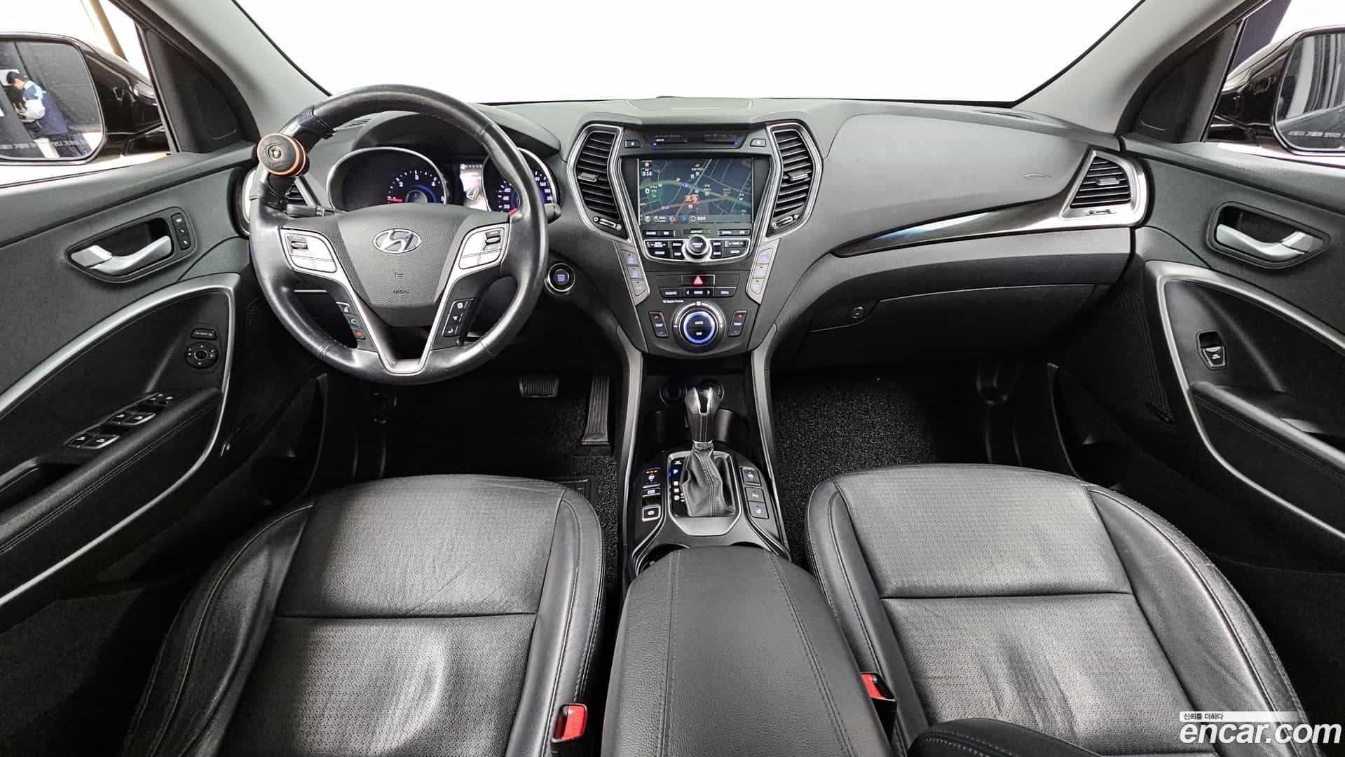 Santafe Hyundai 2013.1-INNER-007