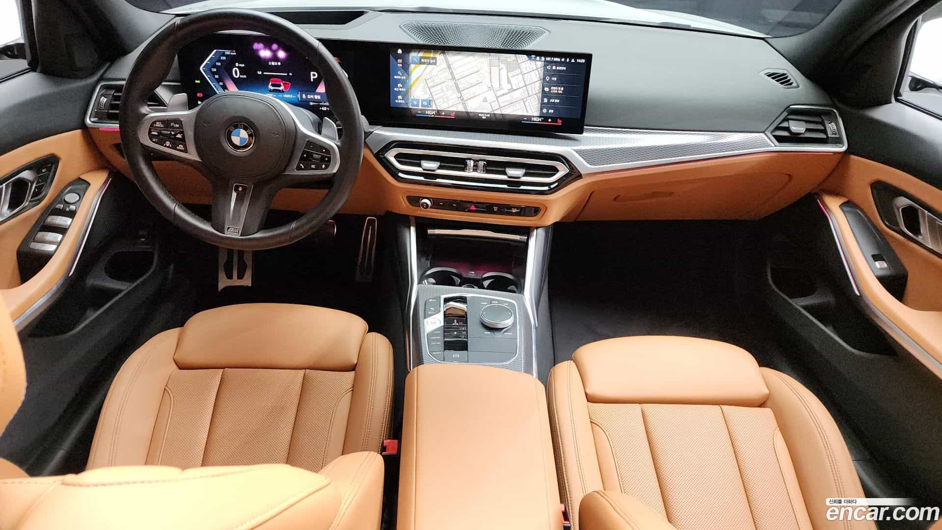 3-Series BMW 2022.10-INNER-007