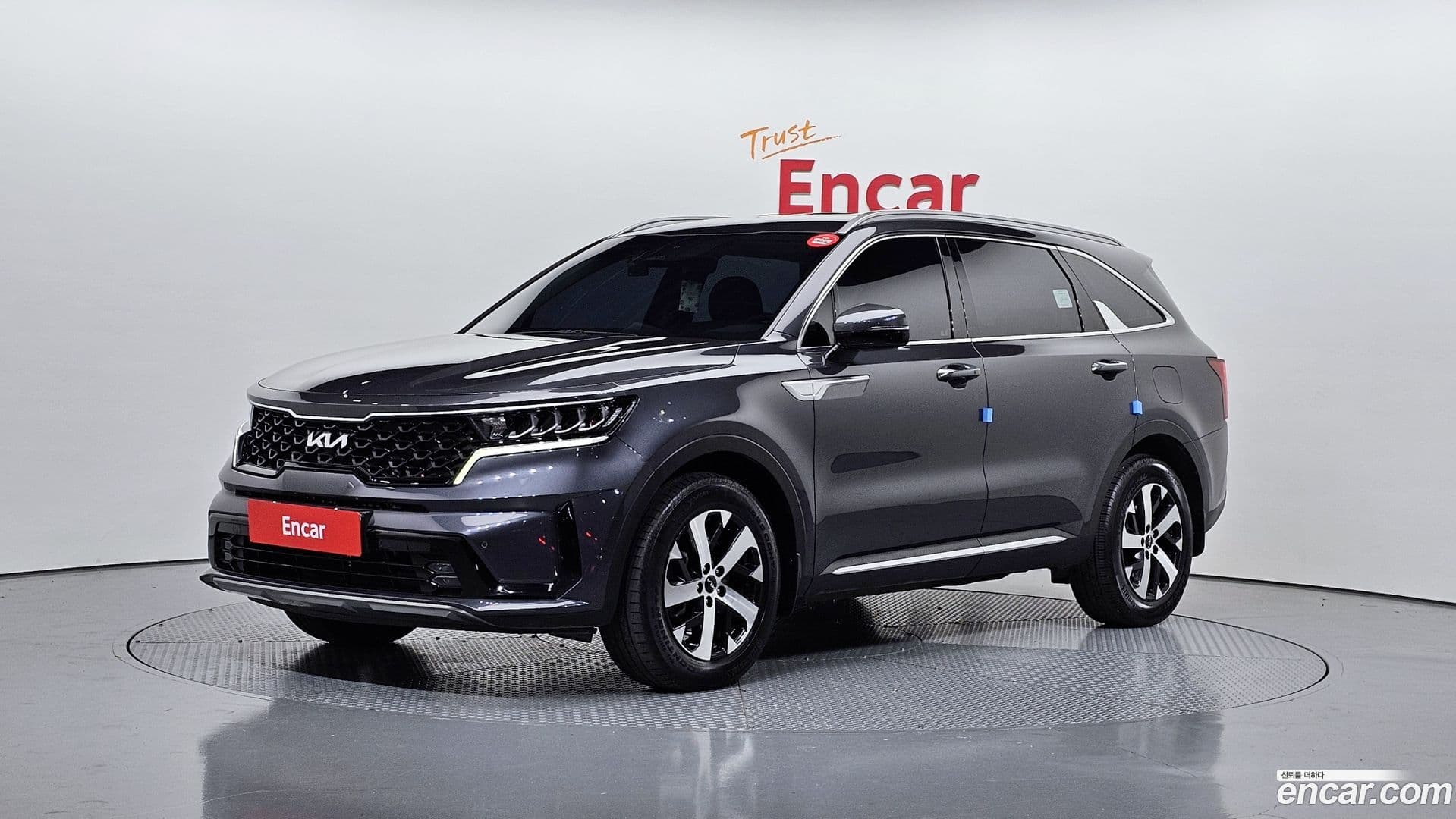 Main__Slider__Photo:Sorento Kia 2021.10-0