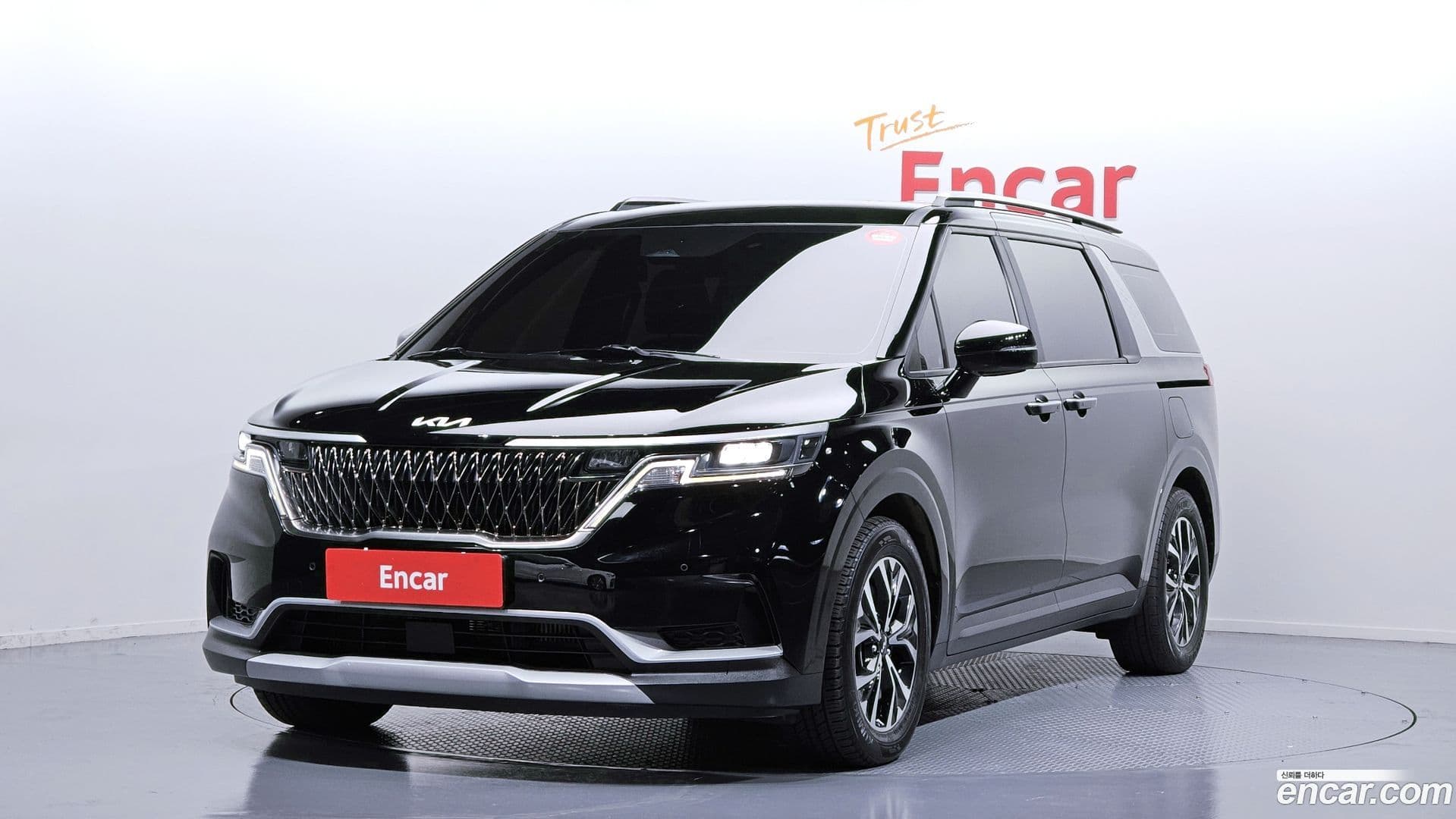 Main__Slider__Photo:Canival Kia 2022.2-0