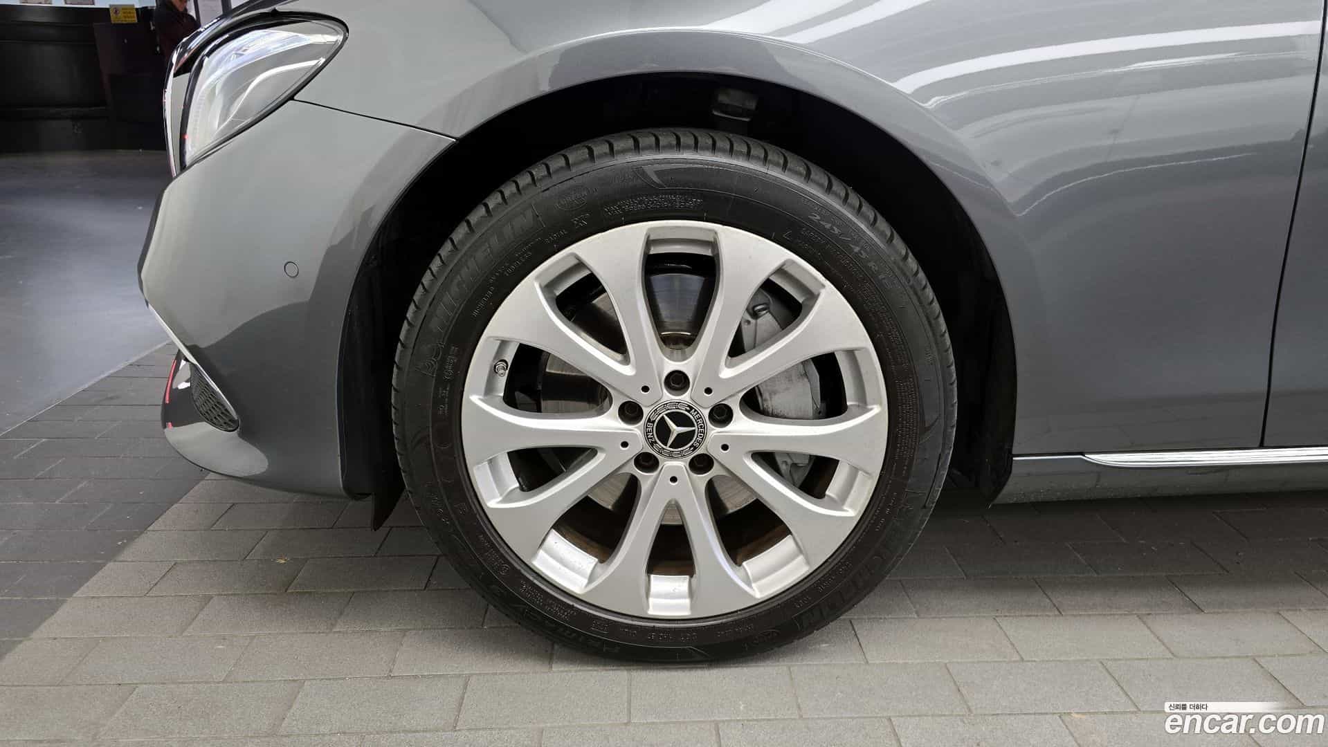 E-Class Mercedes-Benz 2019.4-OUTER-005