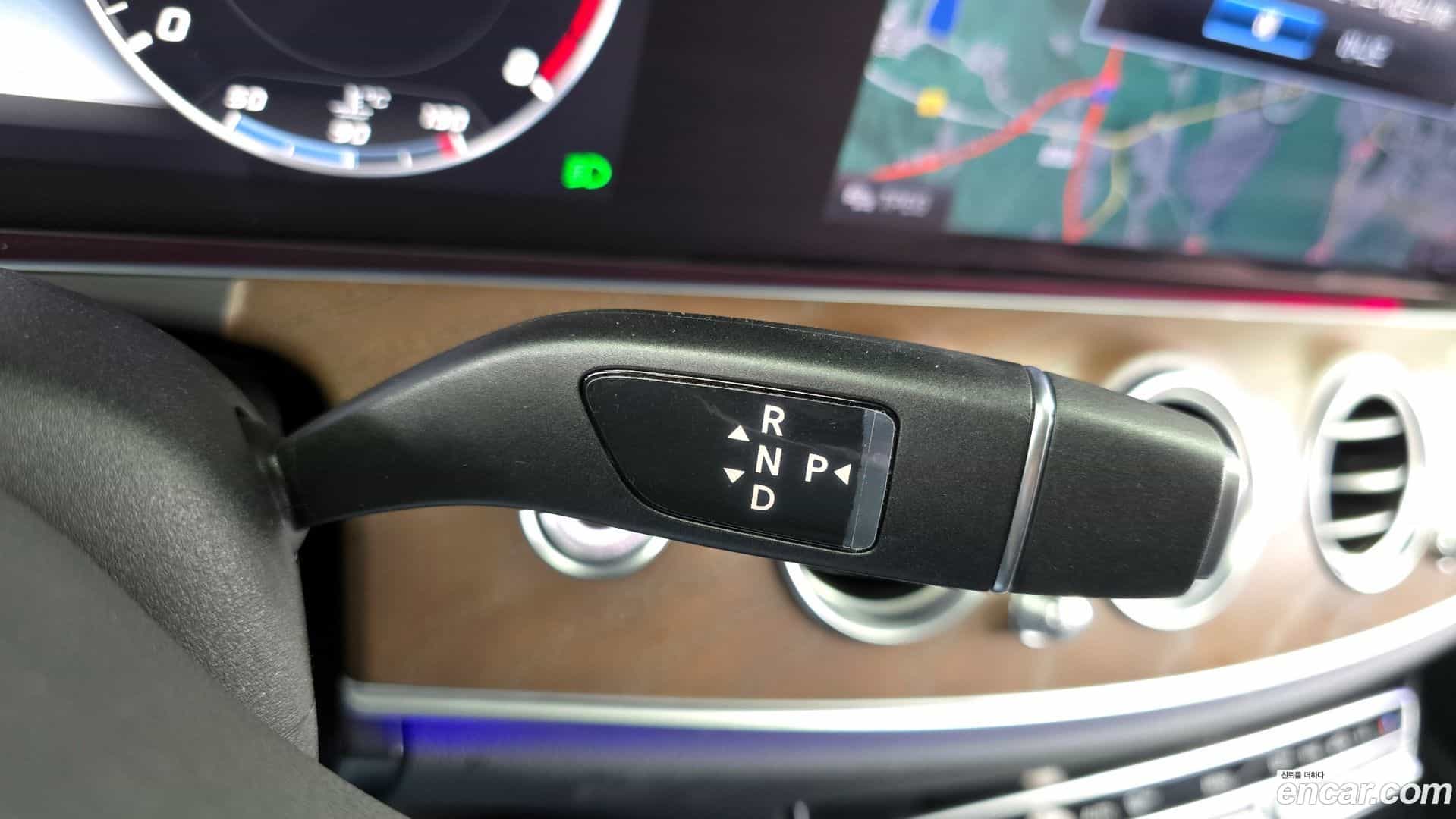 E-Class Mercedes-Benz 2019.4-INNER-009
