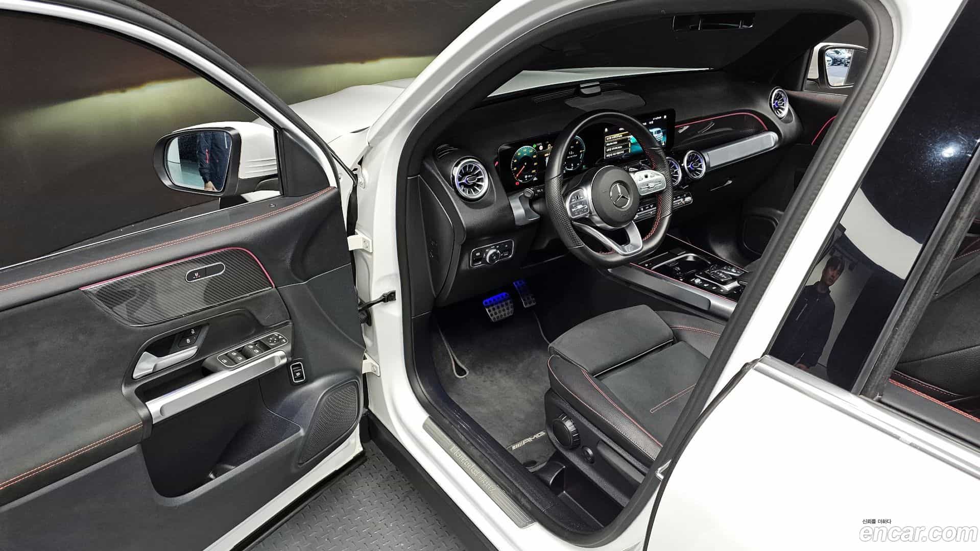 GLB-Class Mercedes-Benz 2022.6-OPTION-015