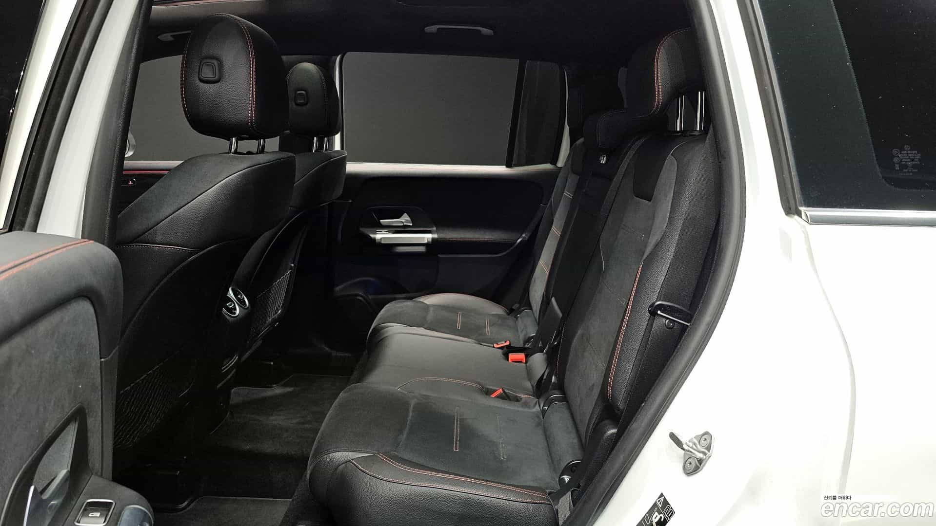GLB-Class Mercedes-Benz 2022.6-OPTION-016