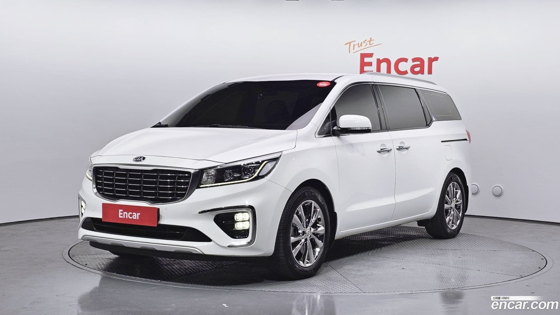 Main__Slider__Photo:Canival Kia 2019.0-0