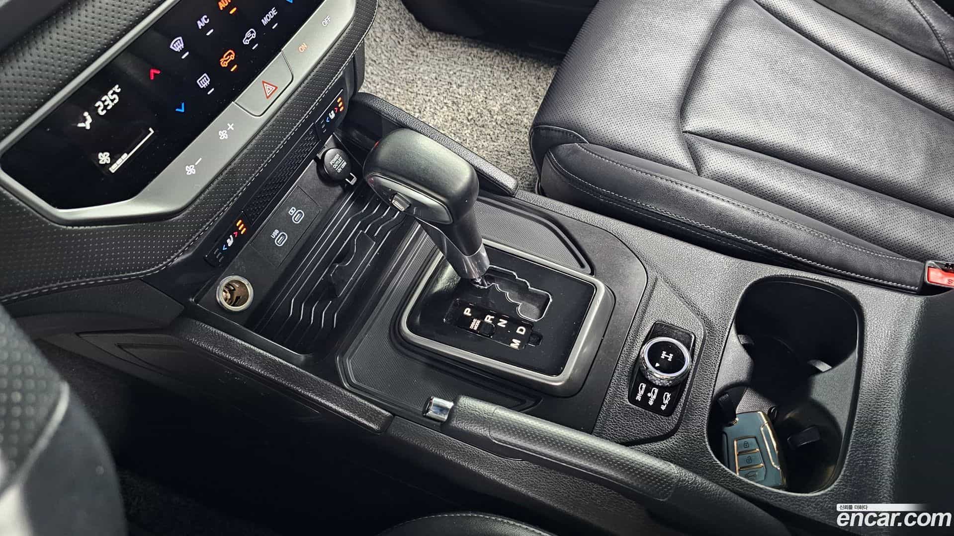 Rexton KG Mobility 2023.7-INNER-009