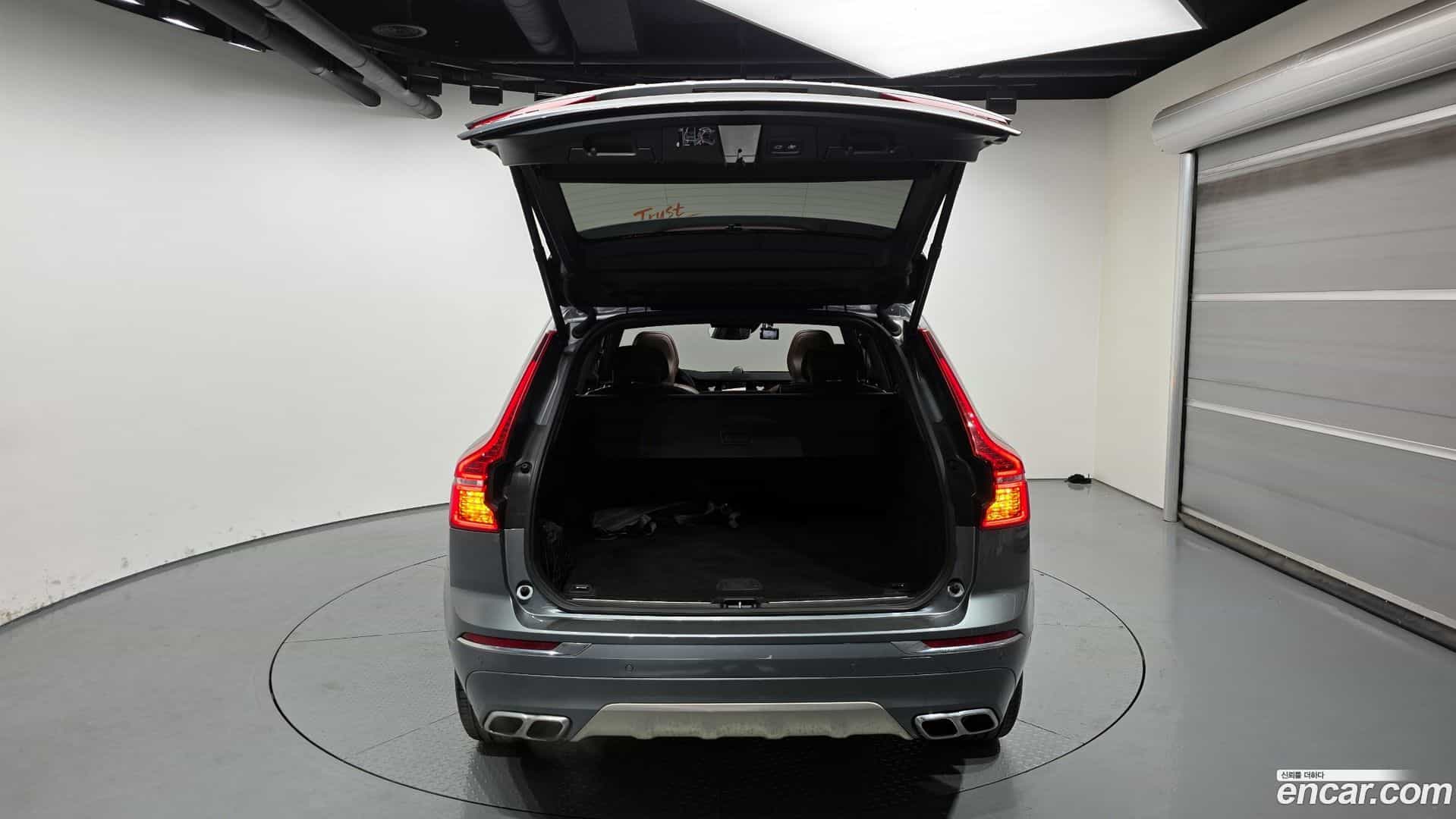 XC60 Volvo 2021.6-OPTION-024
