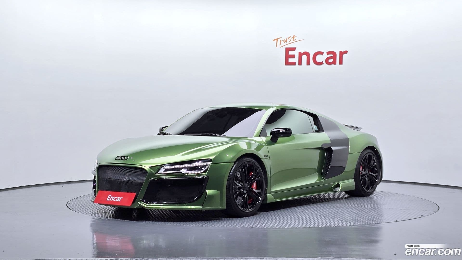 Main__Slider__Photo:R8 Audi 2015.8-0