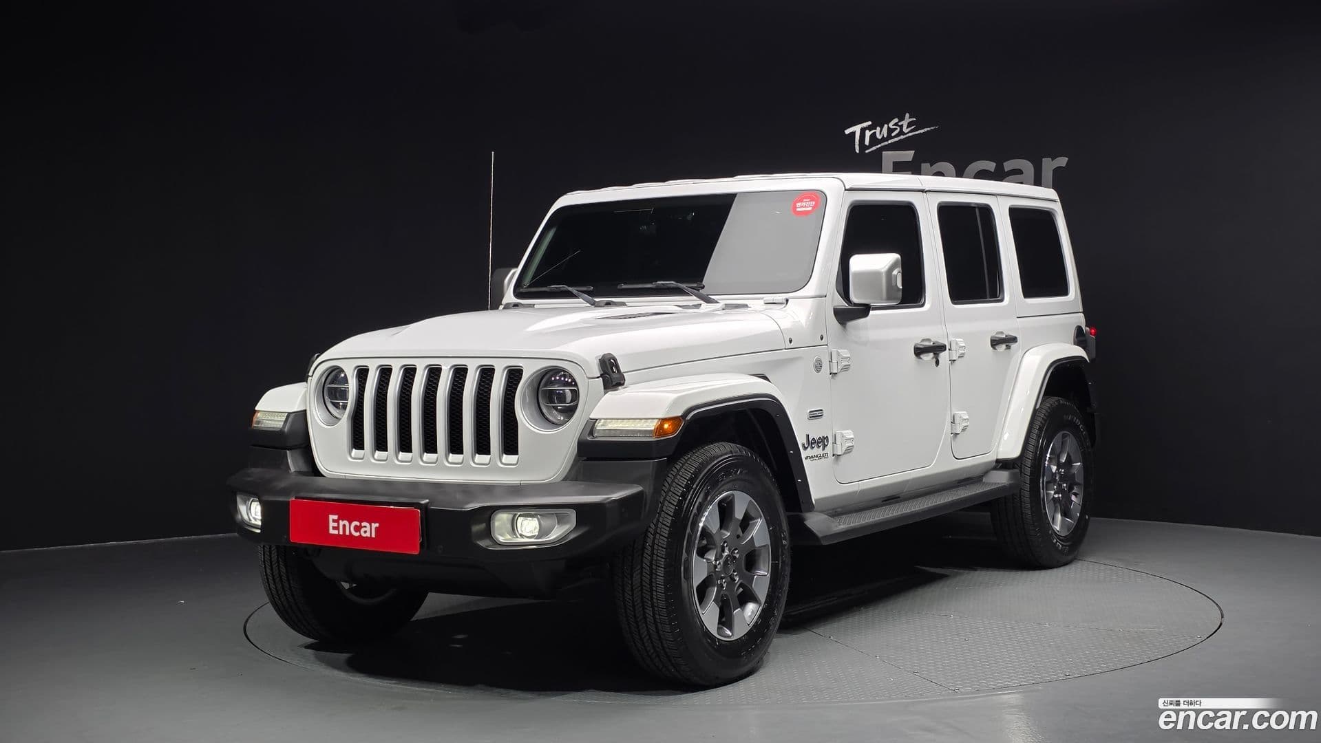 Main__Slider__Photo:Wrangler Jeep 2021.5-0