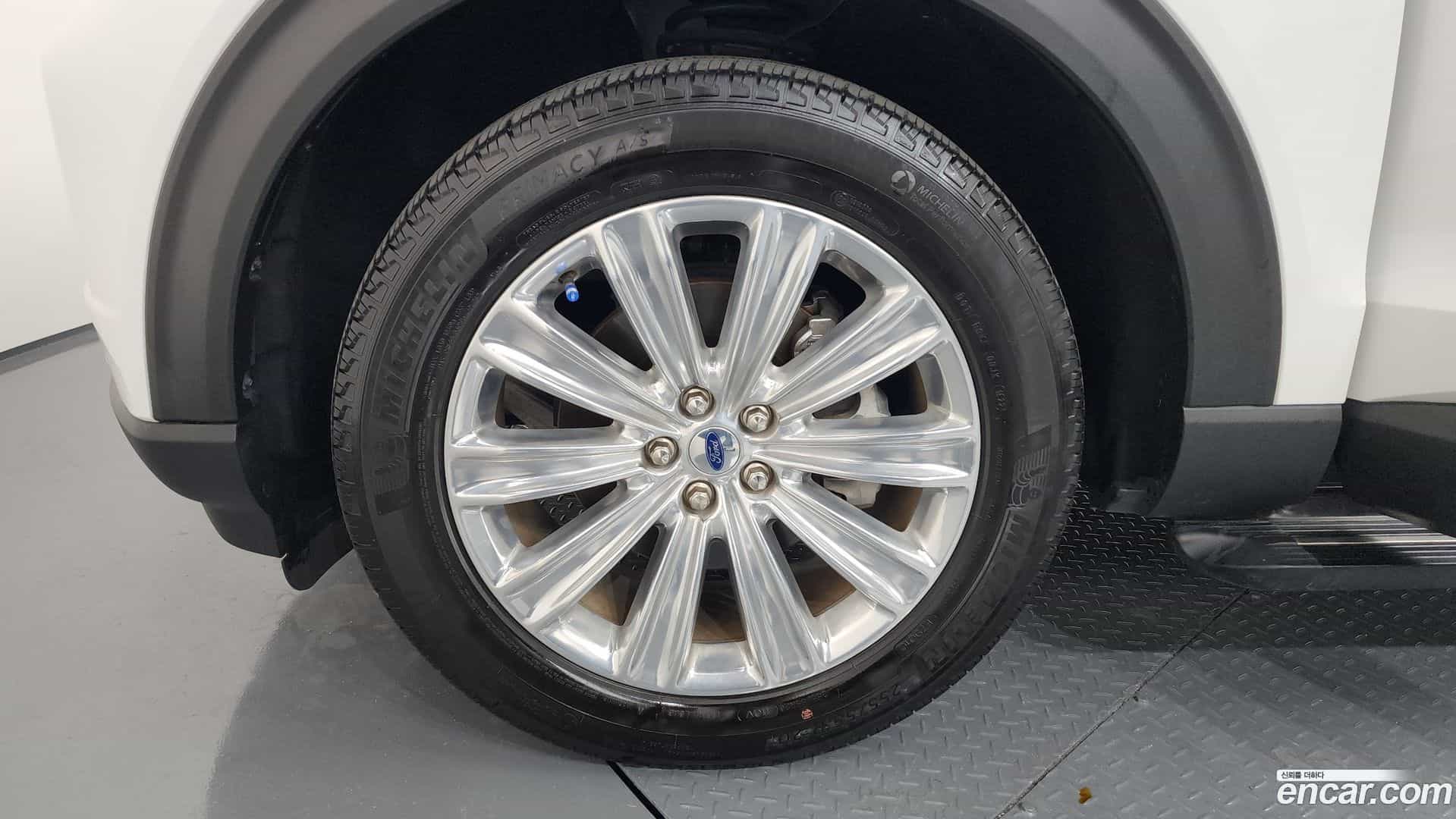 Explorer Ford 2022.10-OUTER-005
