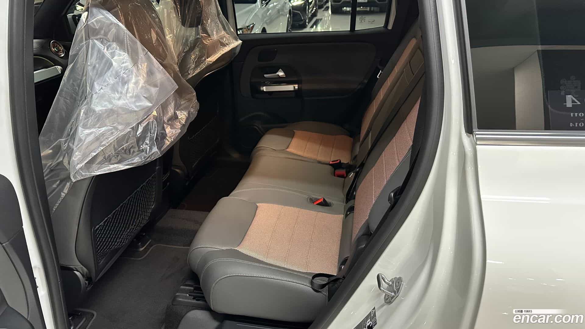 EQB Mercedes-Benz 2022.10-OPTION-015