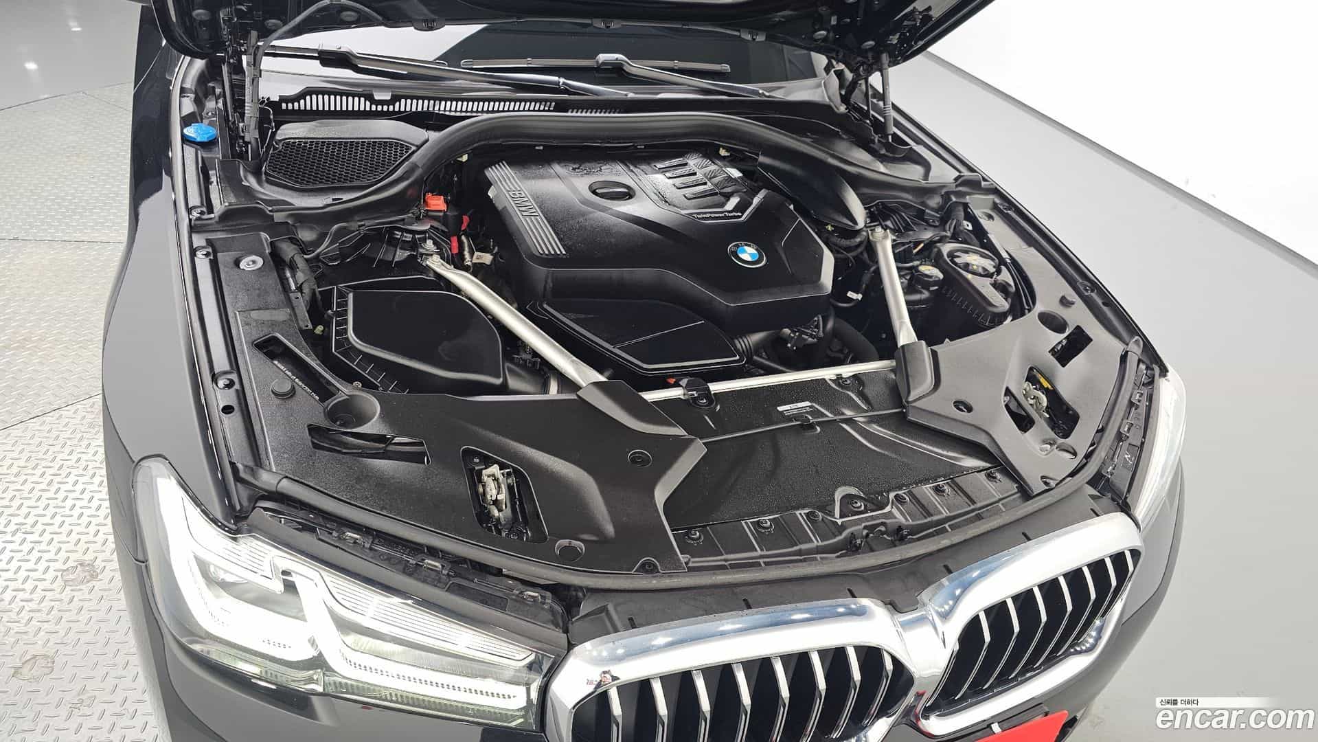 5-Series BMW 2022.9-INNER-006