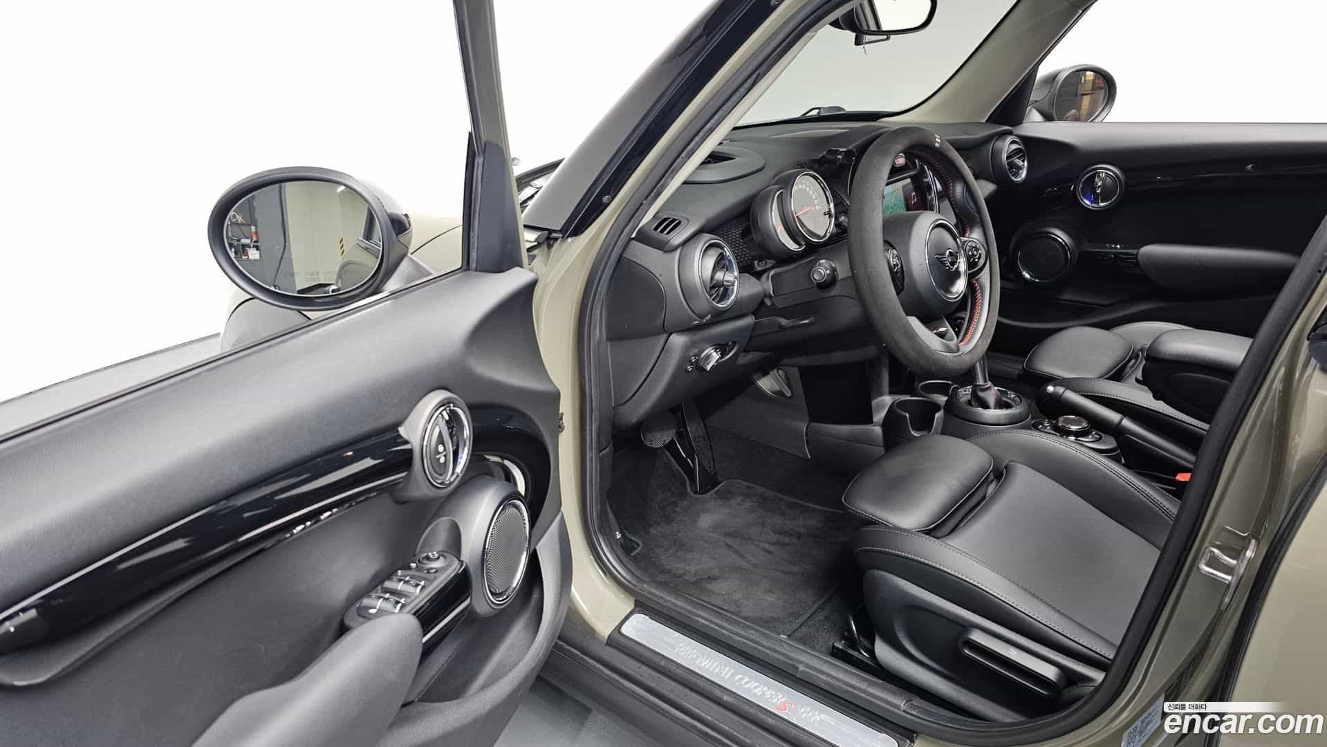 Cooper Mini 2018.6-OPTION-015