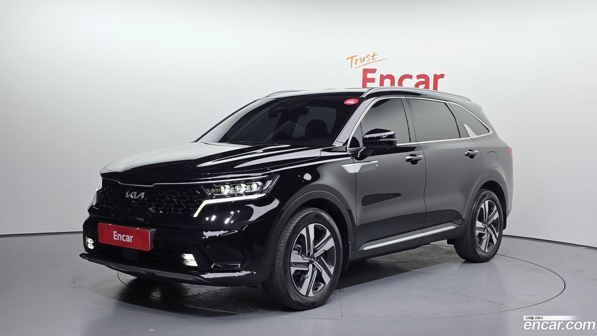 Main__Slider__Photo:Sorento Kia 2021.10-0