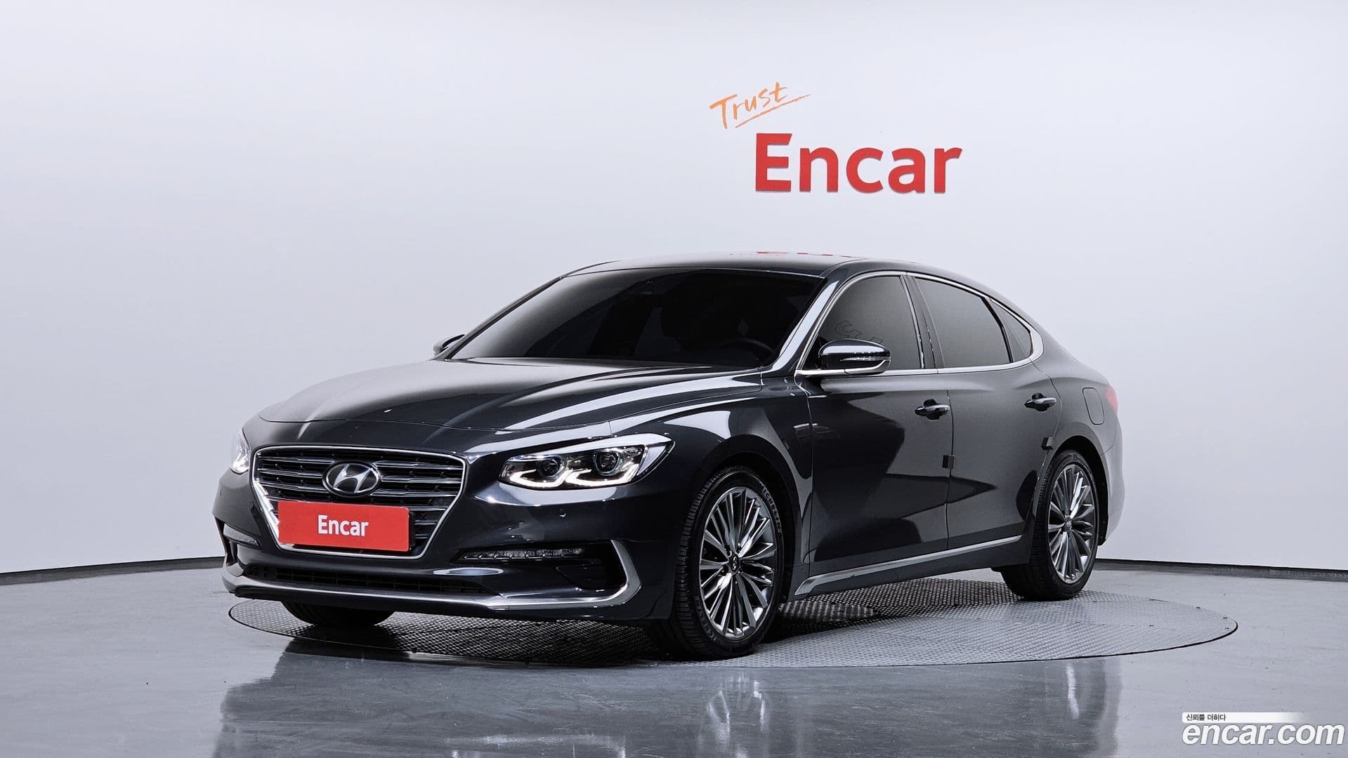 Main__Slider__Photo:Grandeur Hyundai 2019.0-0