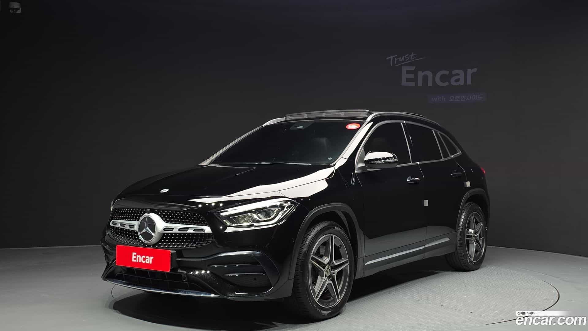 GLA-Class Mercedes-Benz 2020.9-OUTER-001