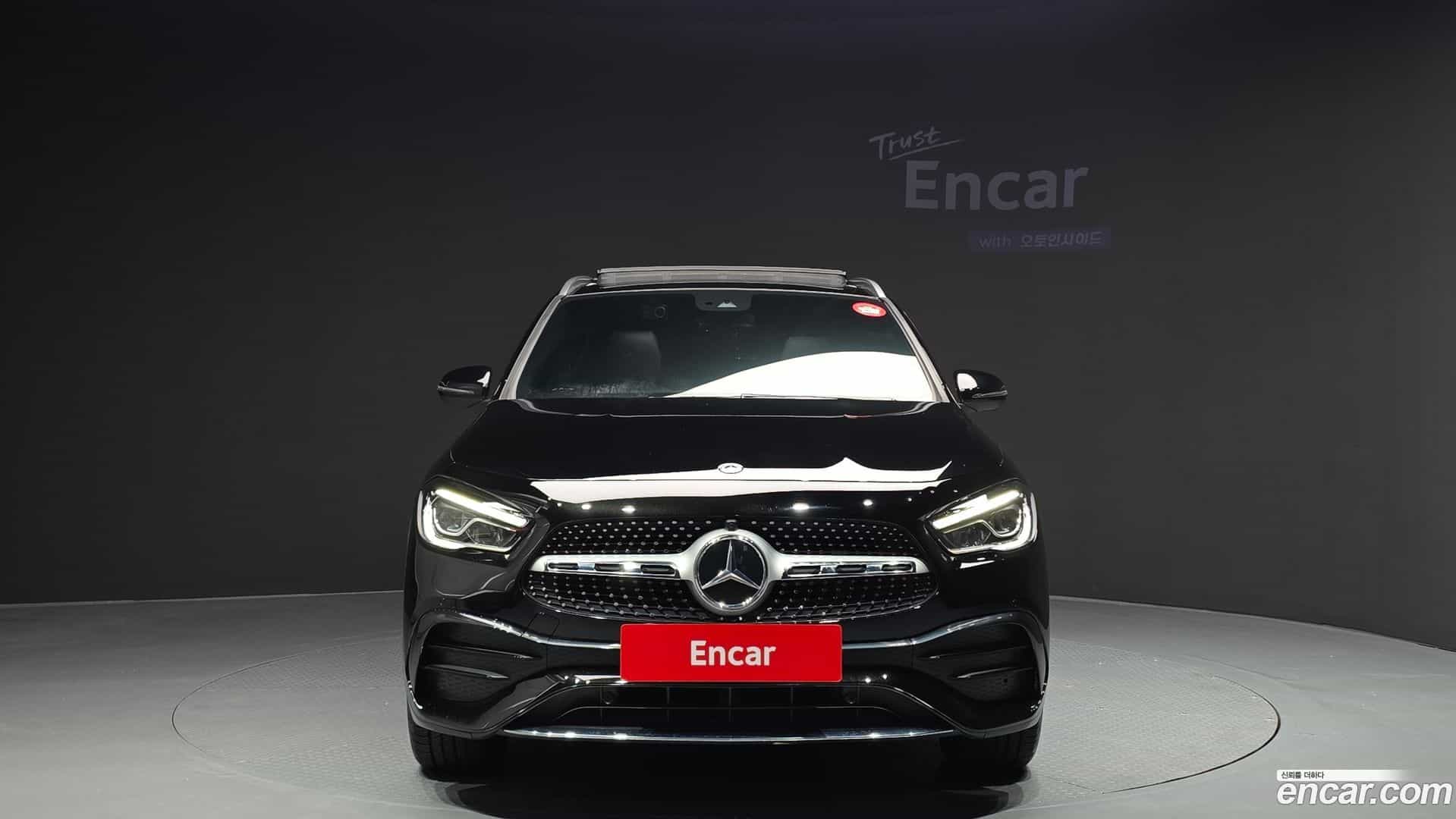 GLA-Class Mercedes-Benz 2020.9-OUTER-003