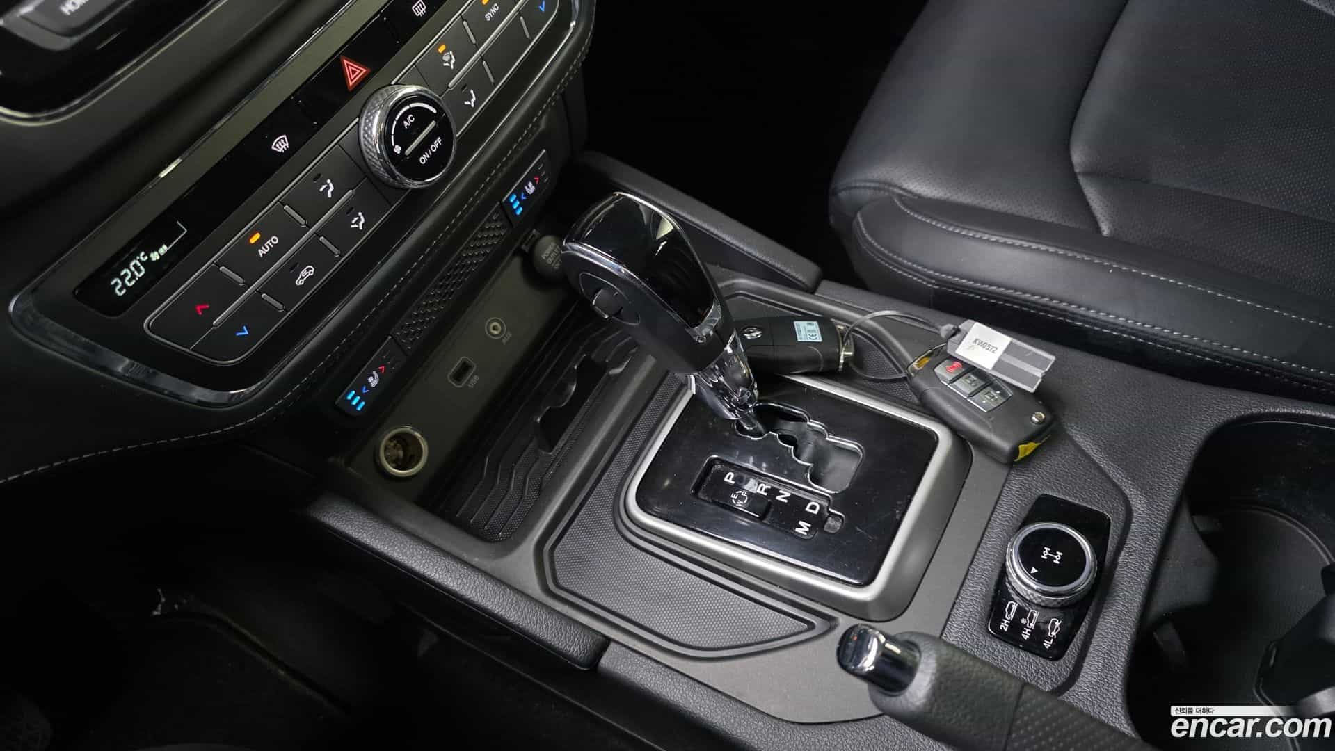 Rexton KG Mobility 2018.10-INNER-009