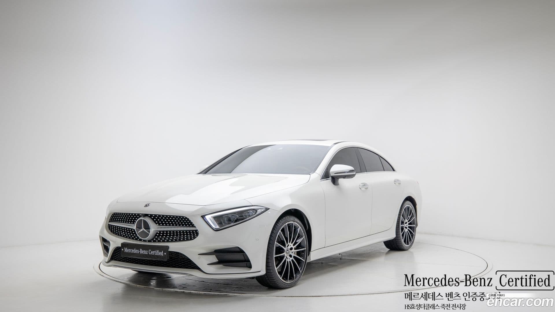 Main__Slider__Photo:CLS-Class Mercedes-Benz 2021.4-0