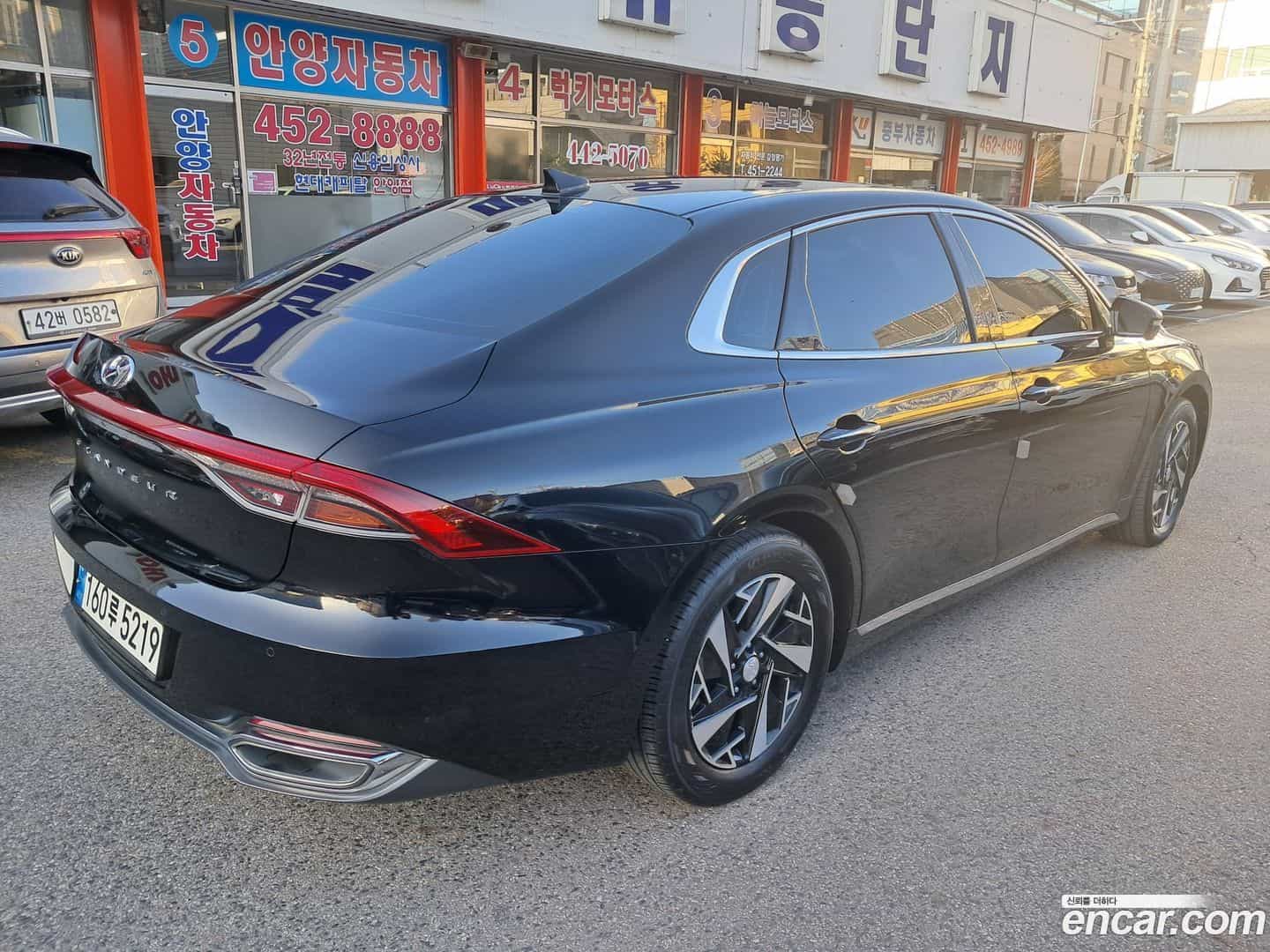 Grandeur Hyundai 2021.10-OUTER-004