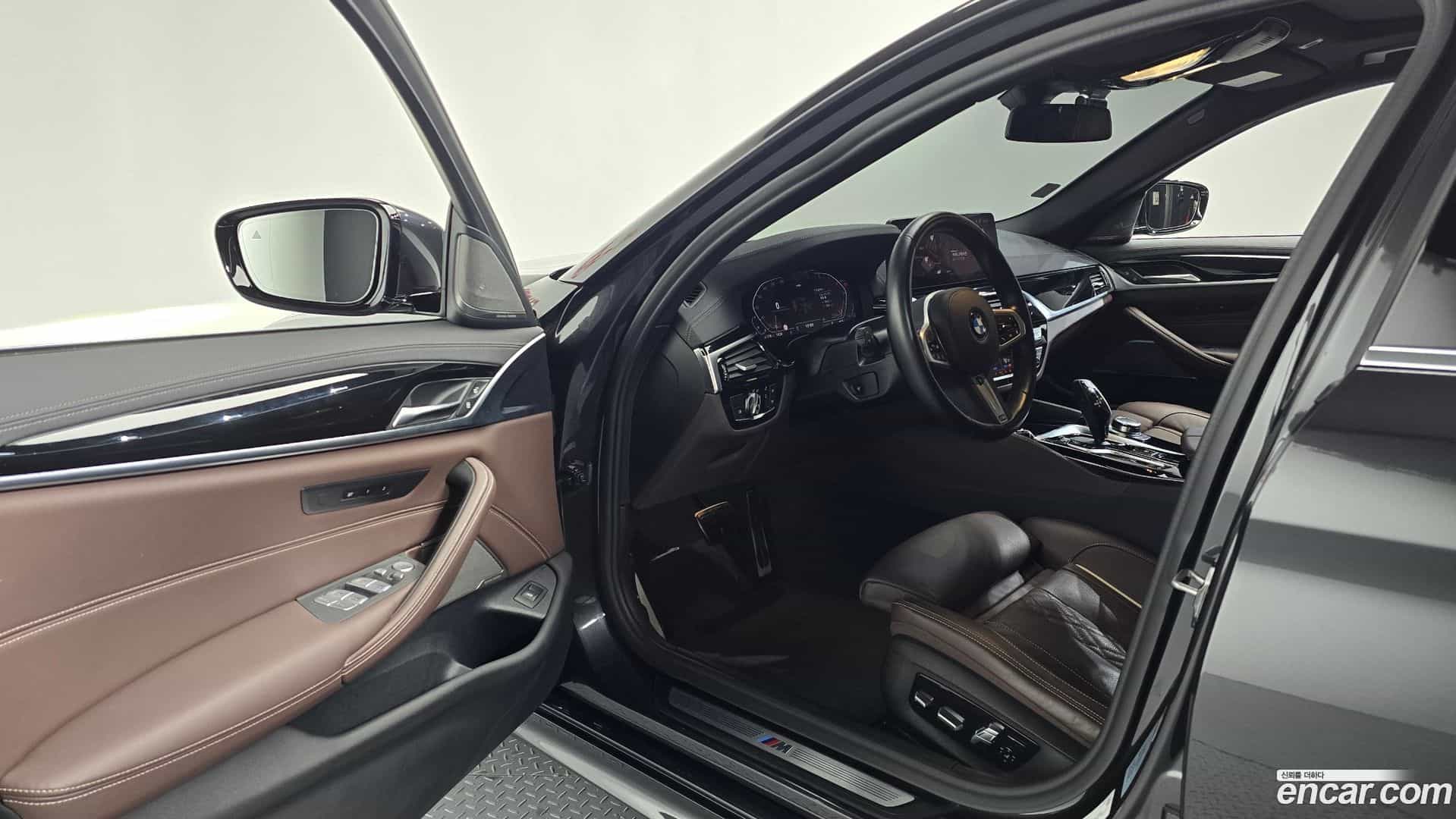 5-Series BMW 2022.3-INNER-010