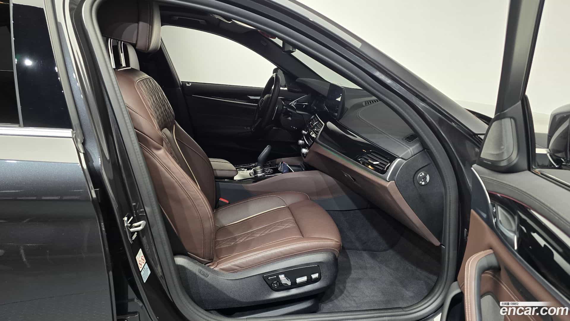 5-Series BMW 2022.3-OPTION-015