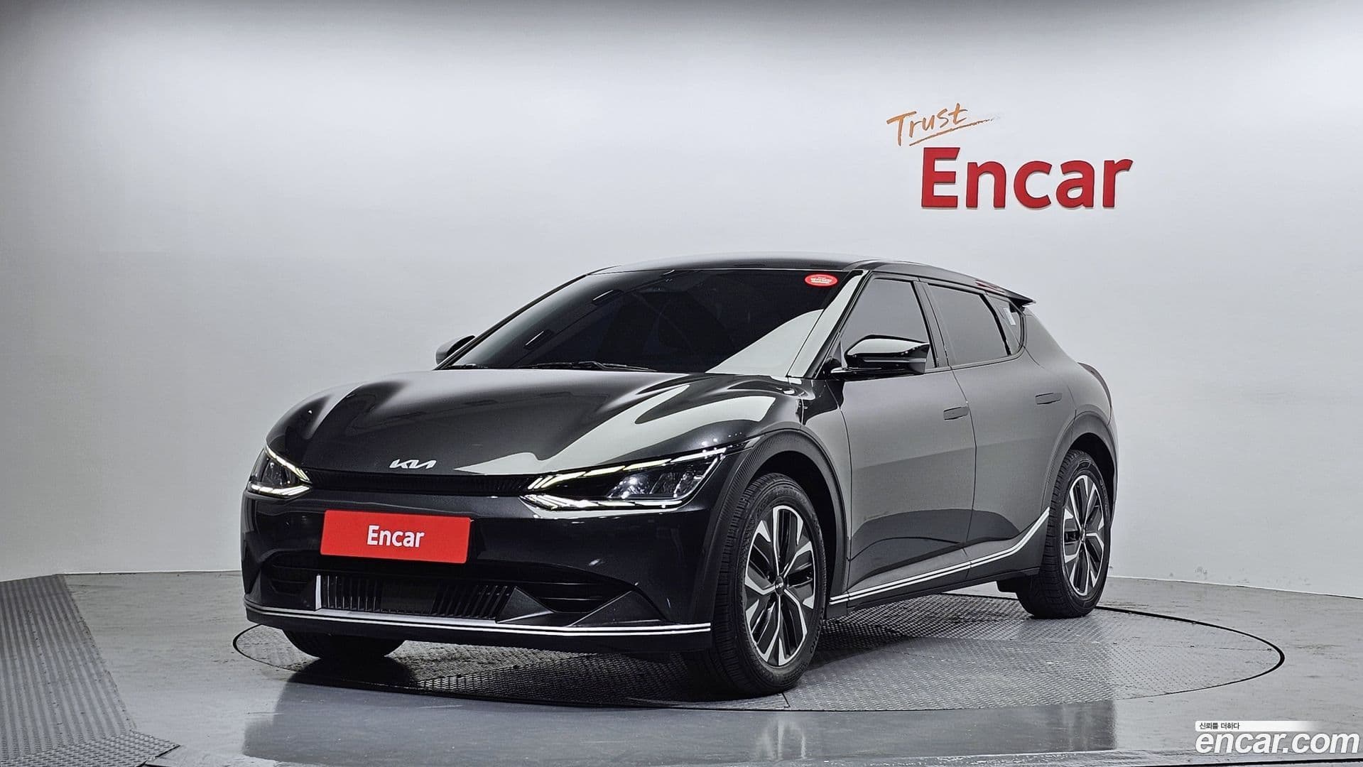 Main__Slider__Photo:EV6 Kia 2021.8-0