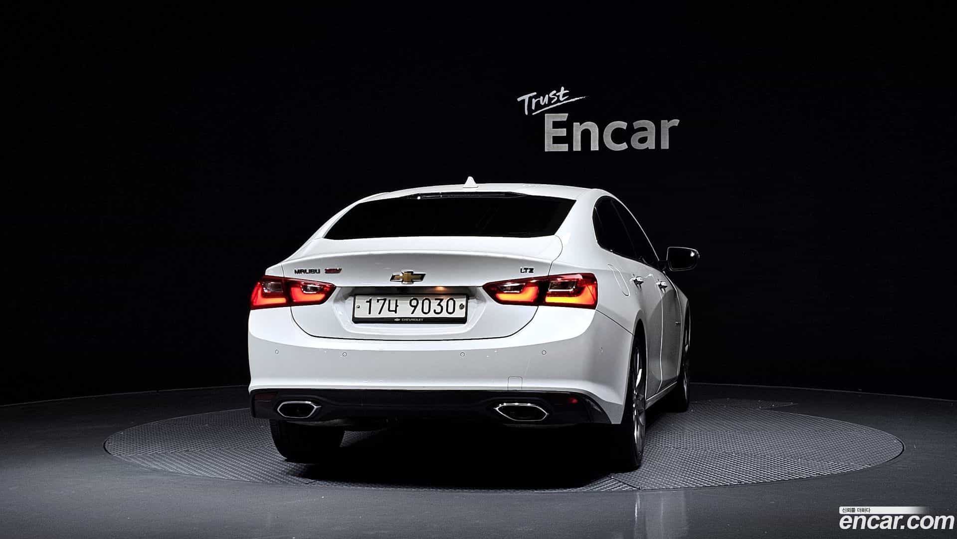 Malibu Chevrolet 2017.10-OUTER-004