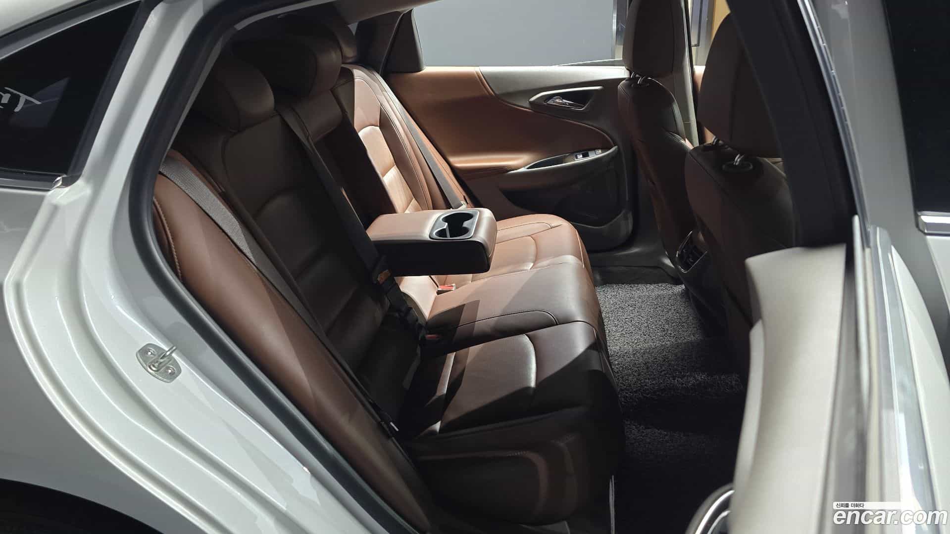 Malibu Chevrolet 2017.10-OPTION-016