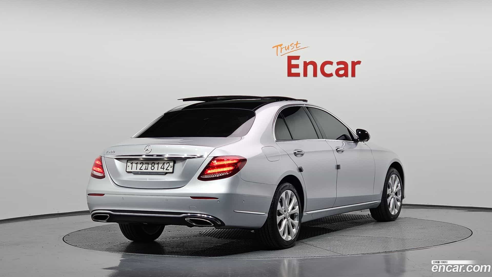 E-Class Mercedes-Benz 2017.3-OUTER-002