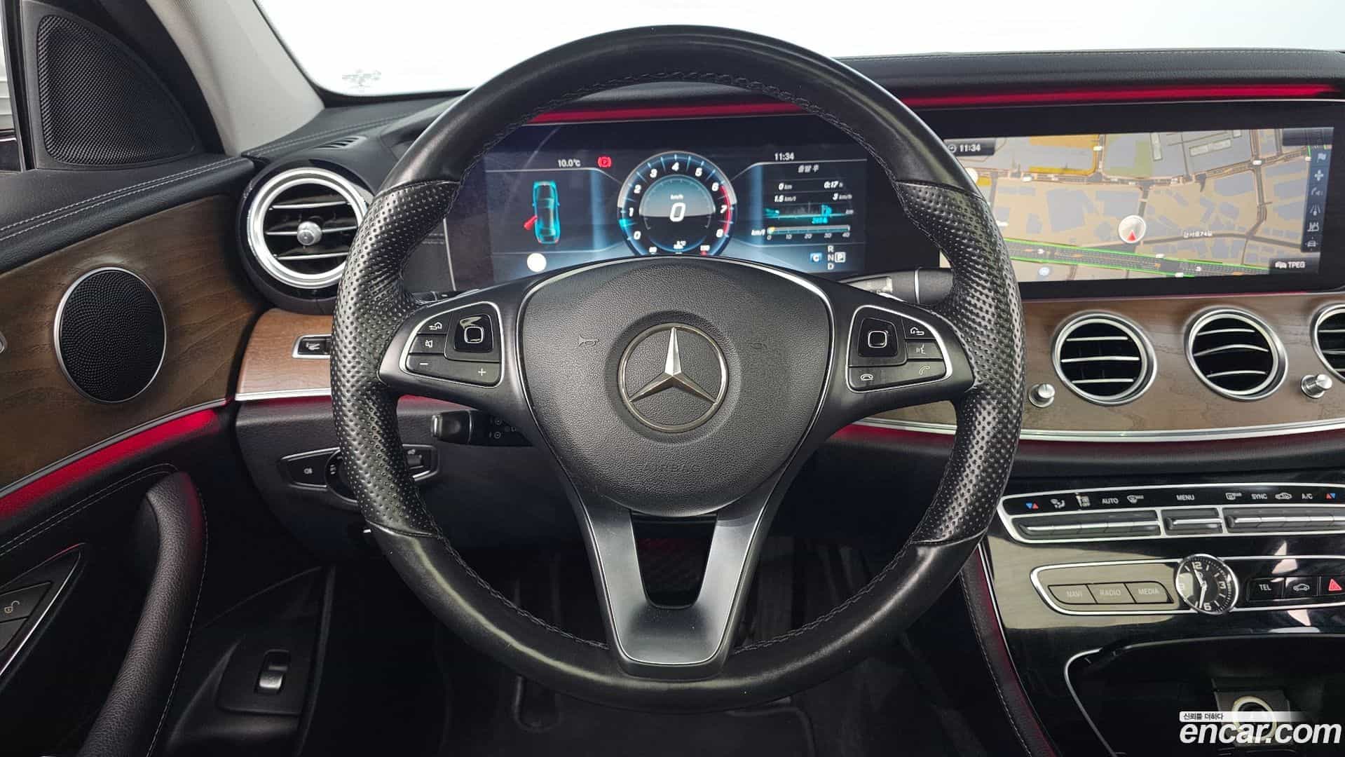 E-Class Mercedes-Benz 2017.3-OPTION-017