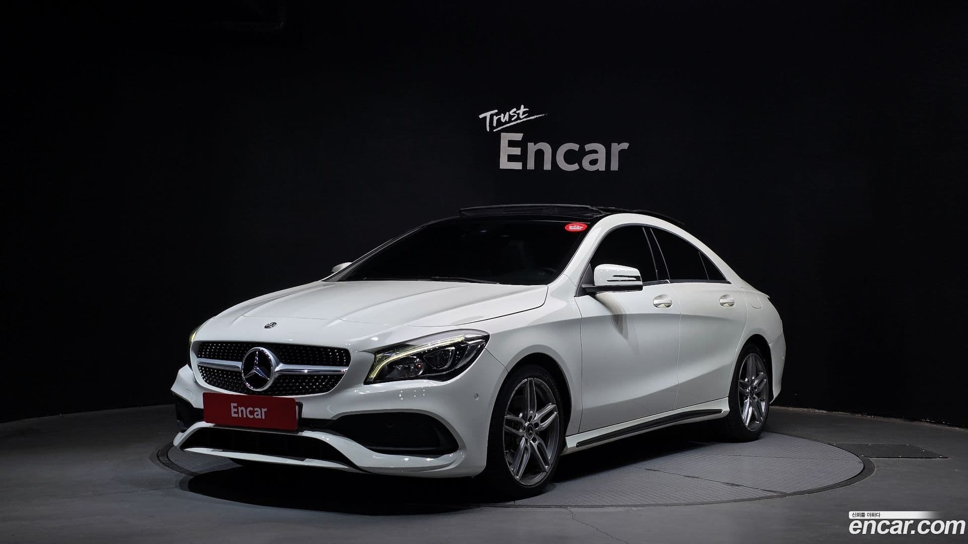 Main__Slider__Photo:CLA-Class Mercedes-Benz 2017.9-0