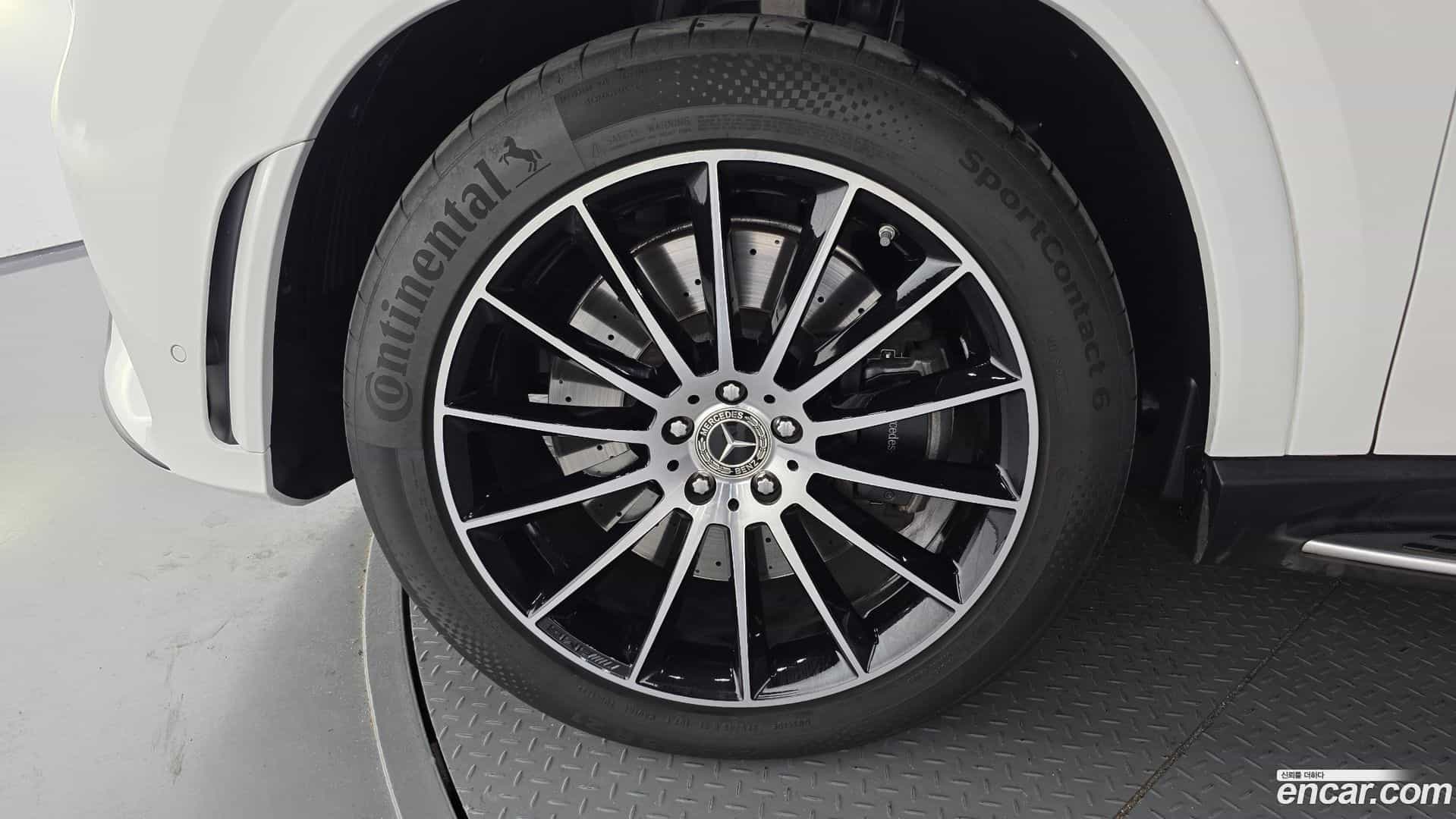 GLE-Class Mercedes-Benz 2022.5-OUTER-005