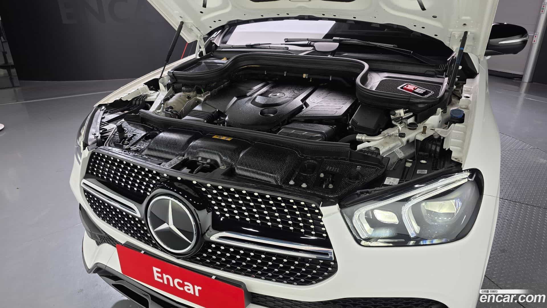 GLE-Class Mercedes-Benz 2022.5-INNER-006