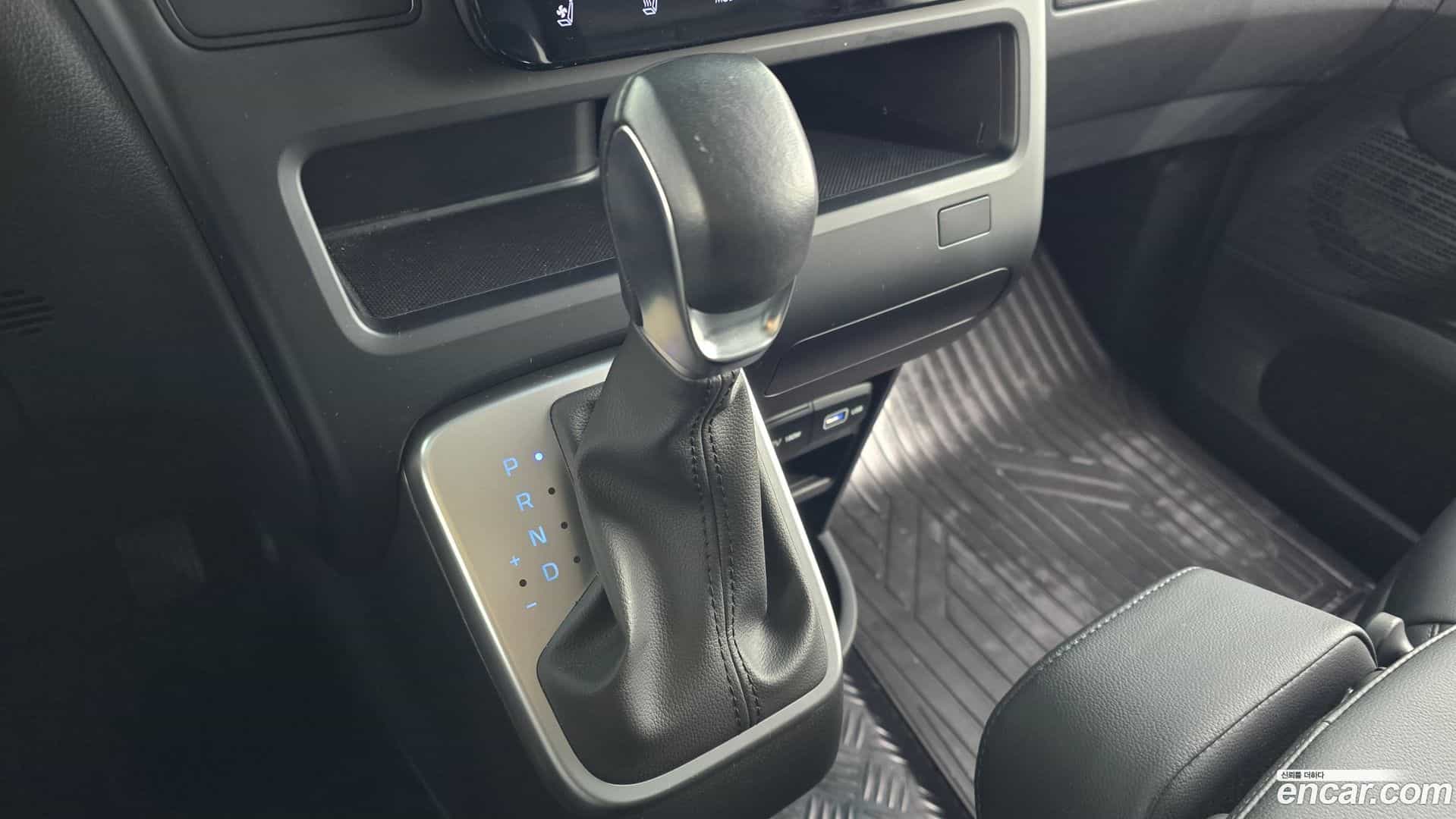 Staria Hyundai 2023.6-INNER-009